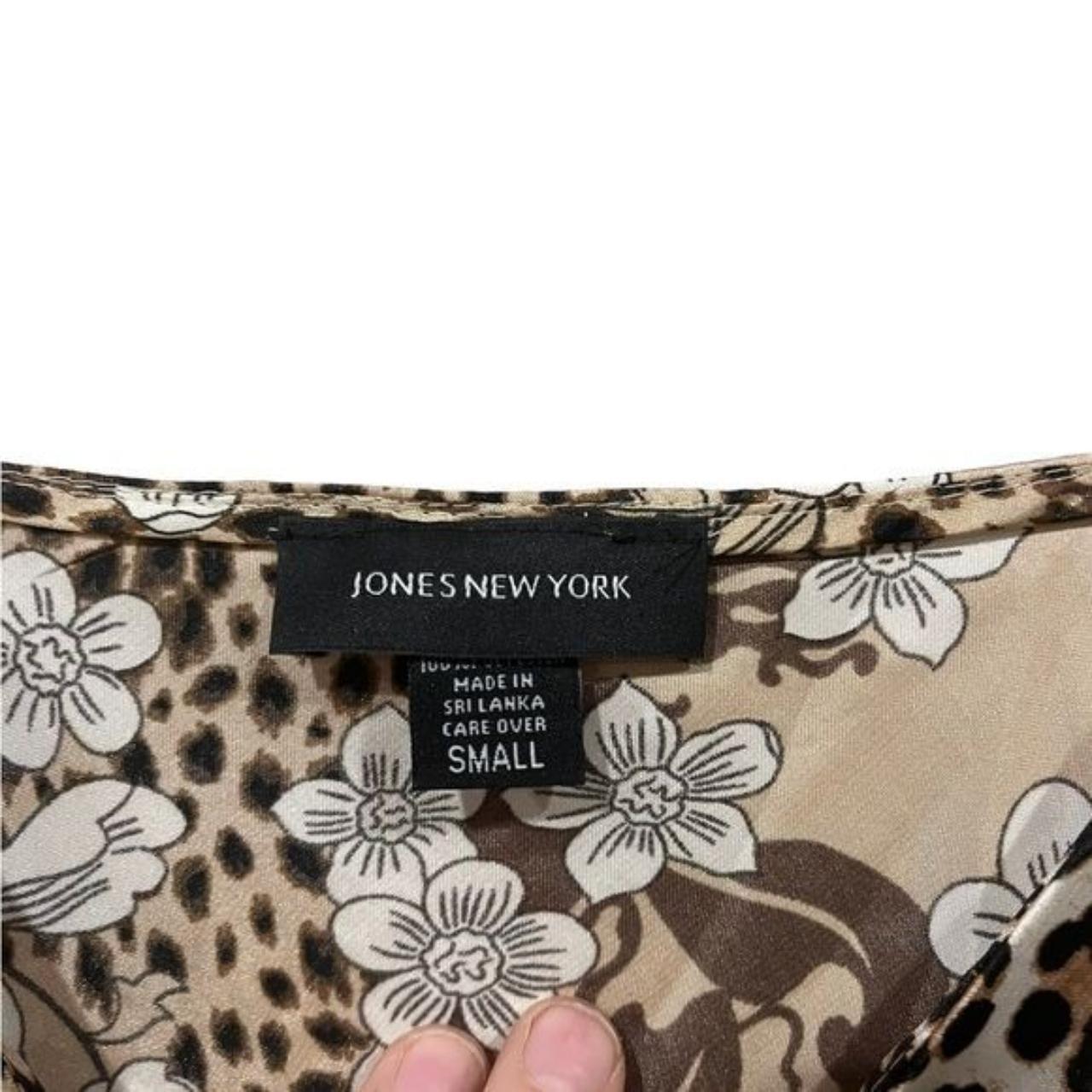 Jones New York Slip Dress Silky V Neck Animal... - Depop