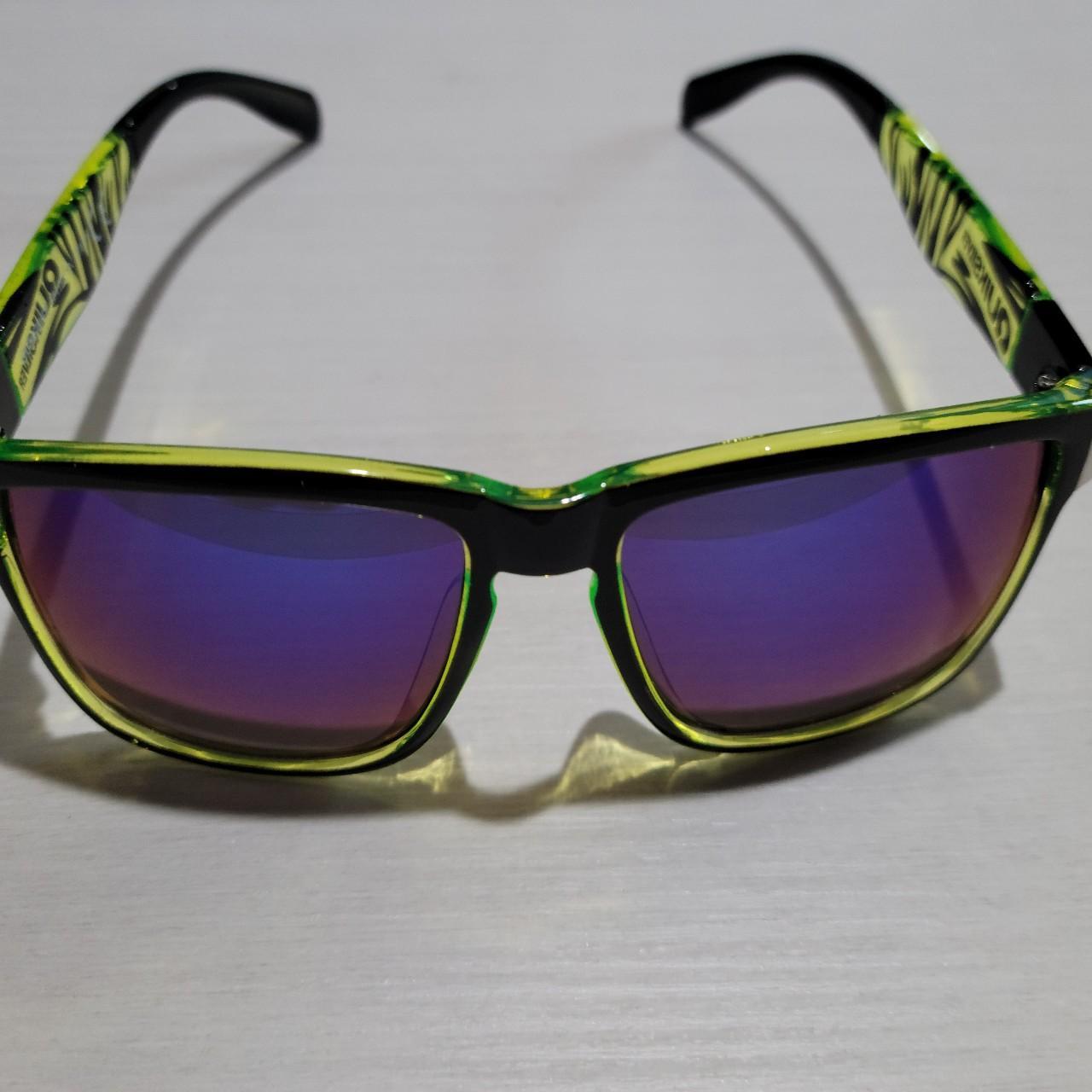 New polarized quiksilver sunglasses, green and black... - Depop
