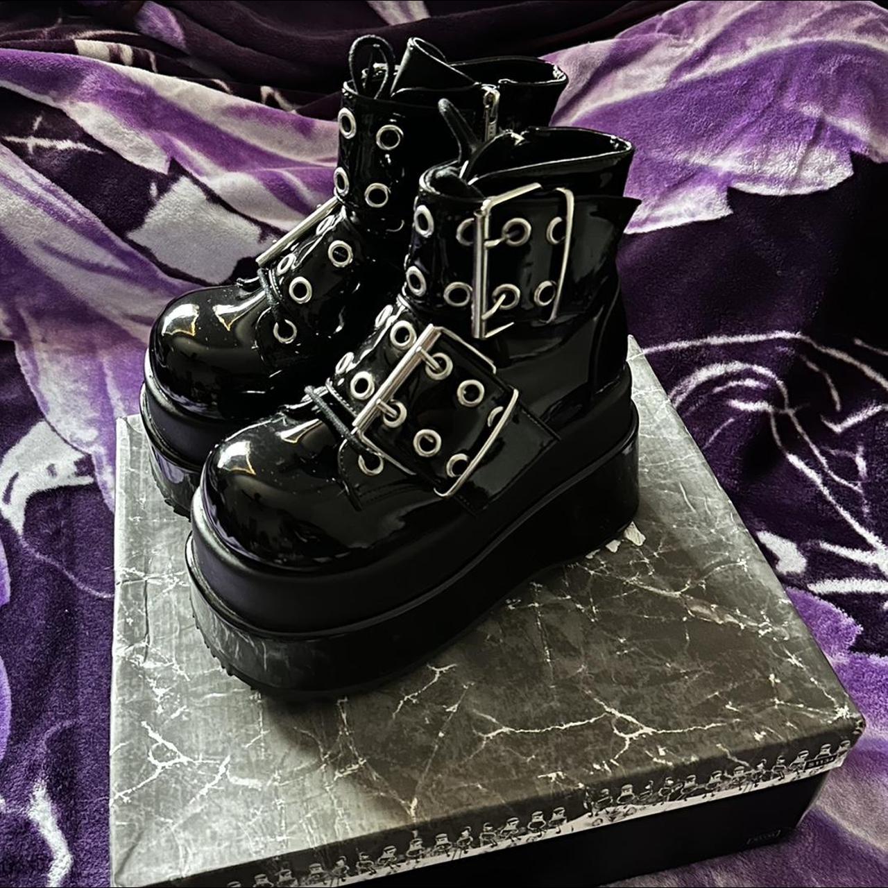 demonia bear 104 black