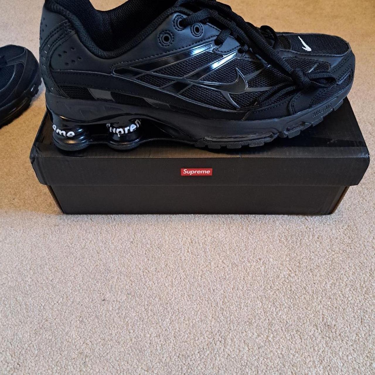 supreme nike shox