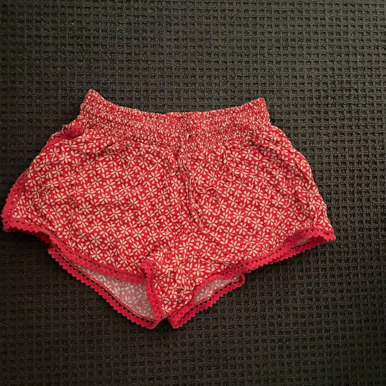 Seed Heritage Women's Red and White Shorts | Depop