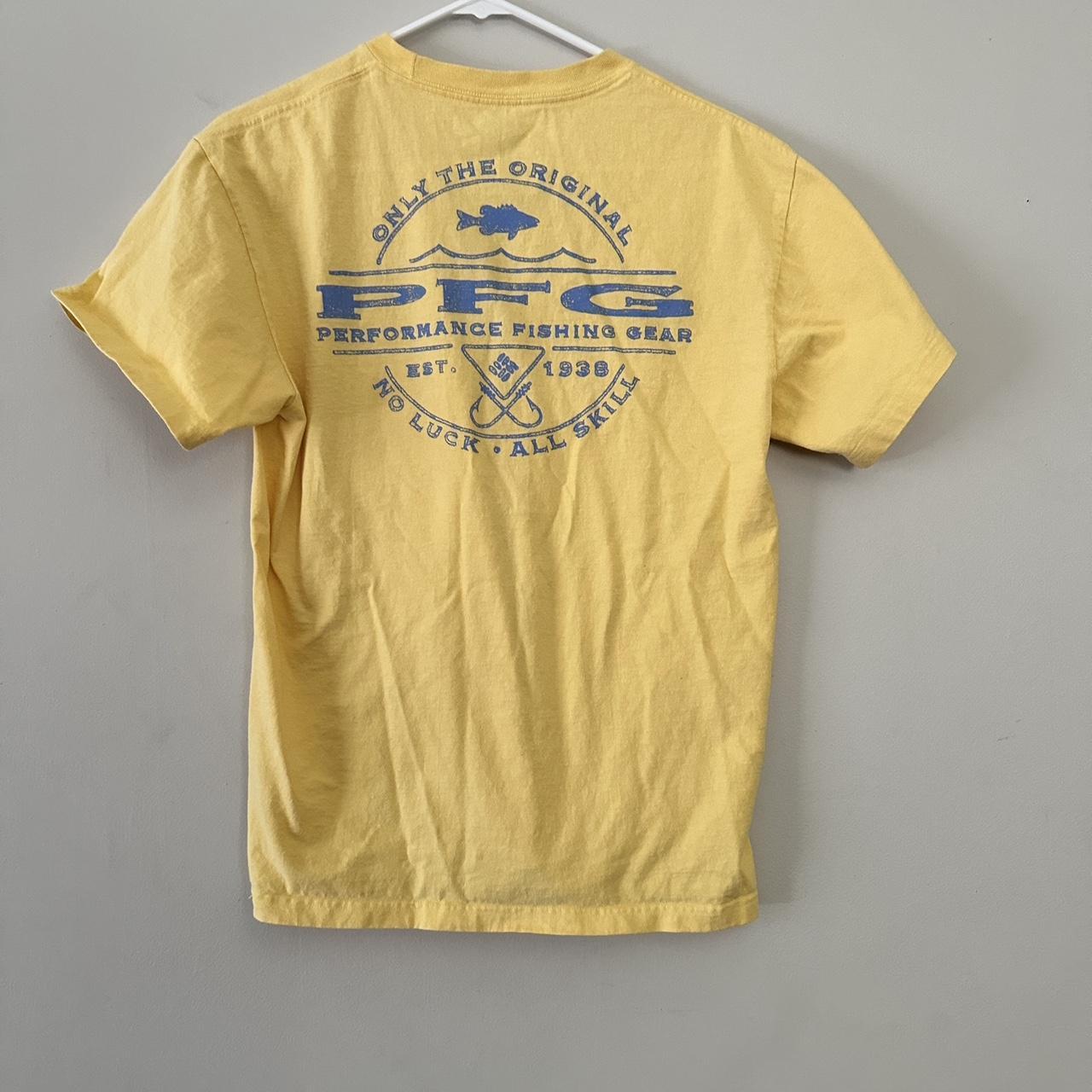 Columbia PFG tee - Depop