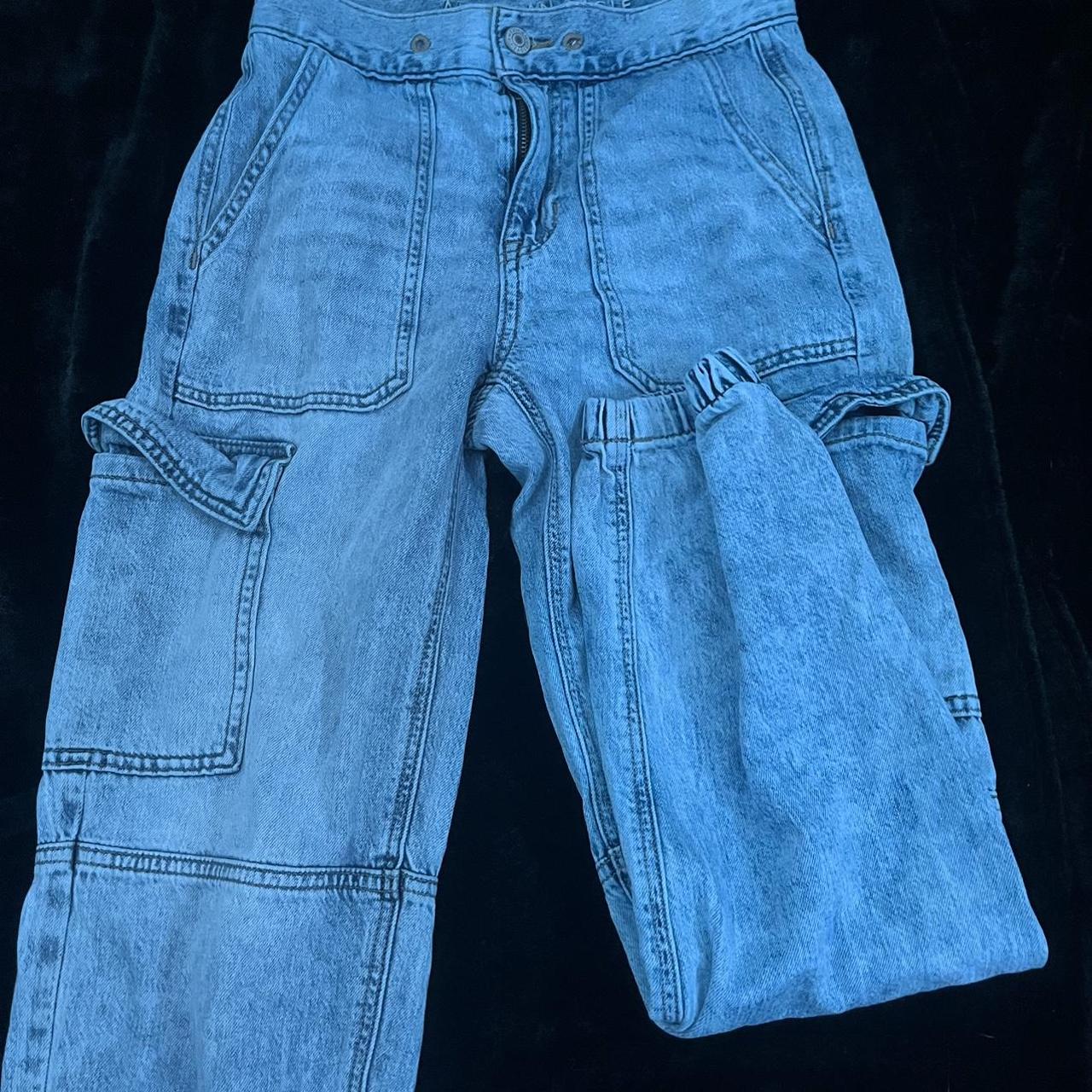 American Eagle Women s Blue And White Jeans Depop american-eagle-women-s-blue-and-white-jeans-depop
