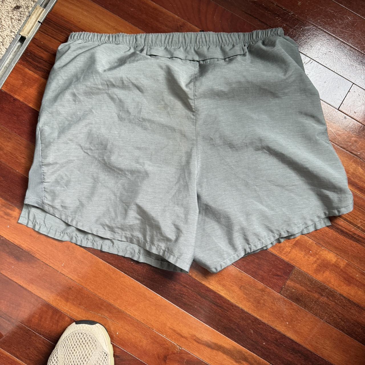 mens grey nike running shorts
