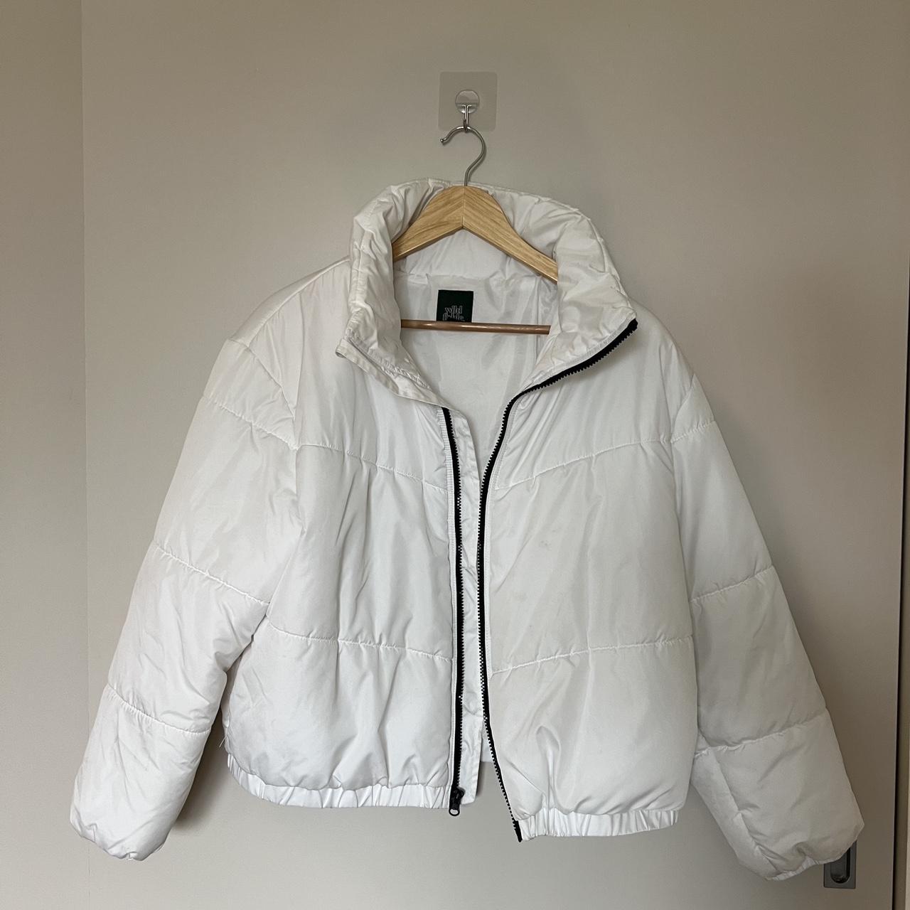 WILD FABLE white puffer jacket. Washable stain - Depop