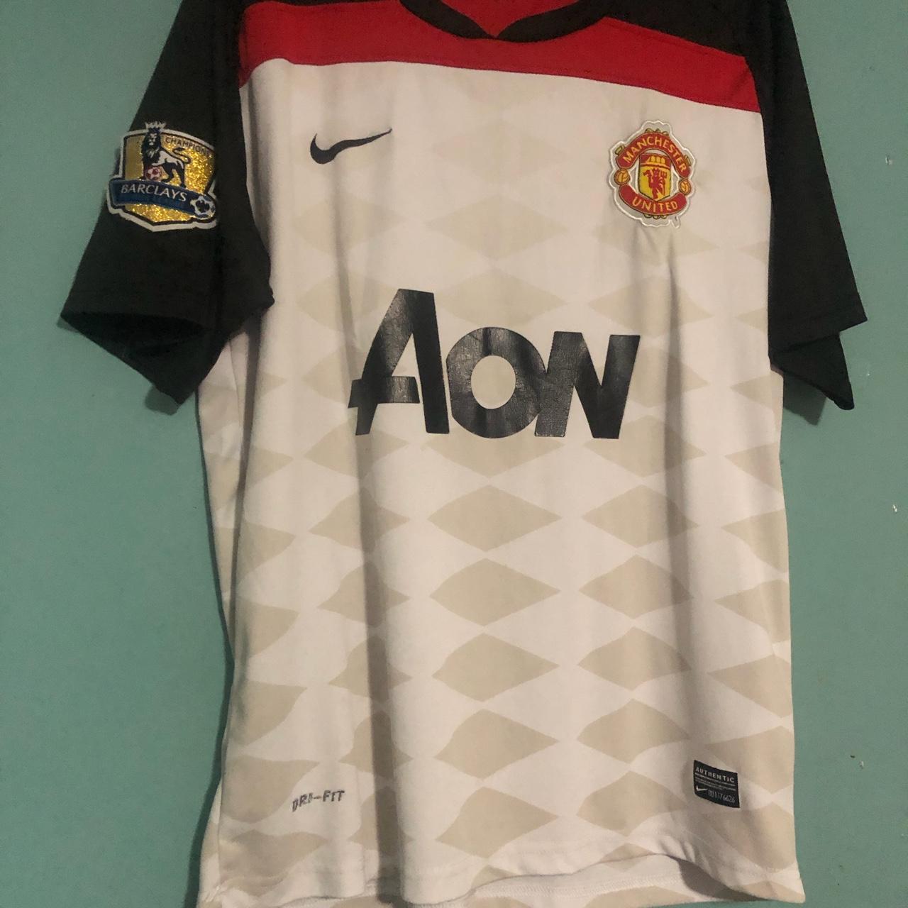 NIKE MANCHESTER UNITED 2011 AWAY `CHICHARITO` JERSEY WHITE