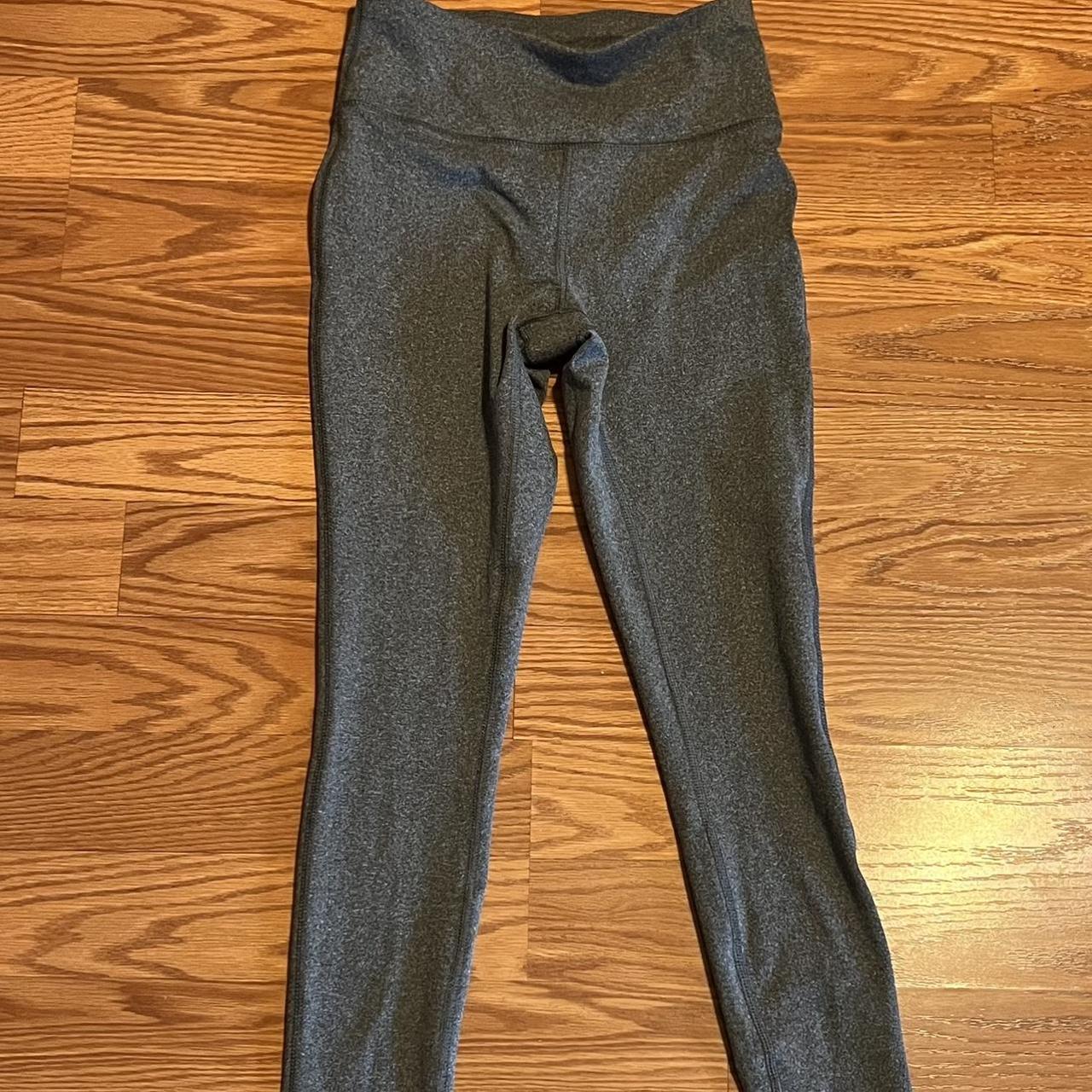 Women's Grey Leggings | Depop