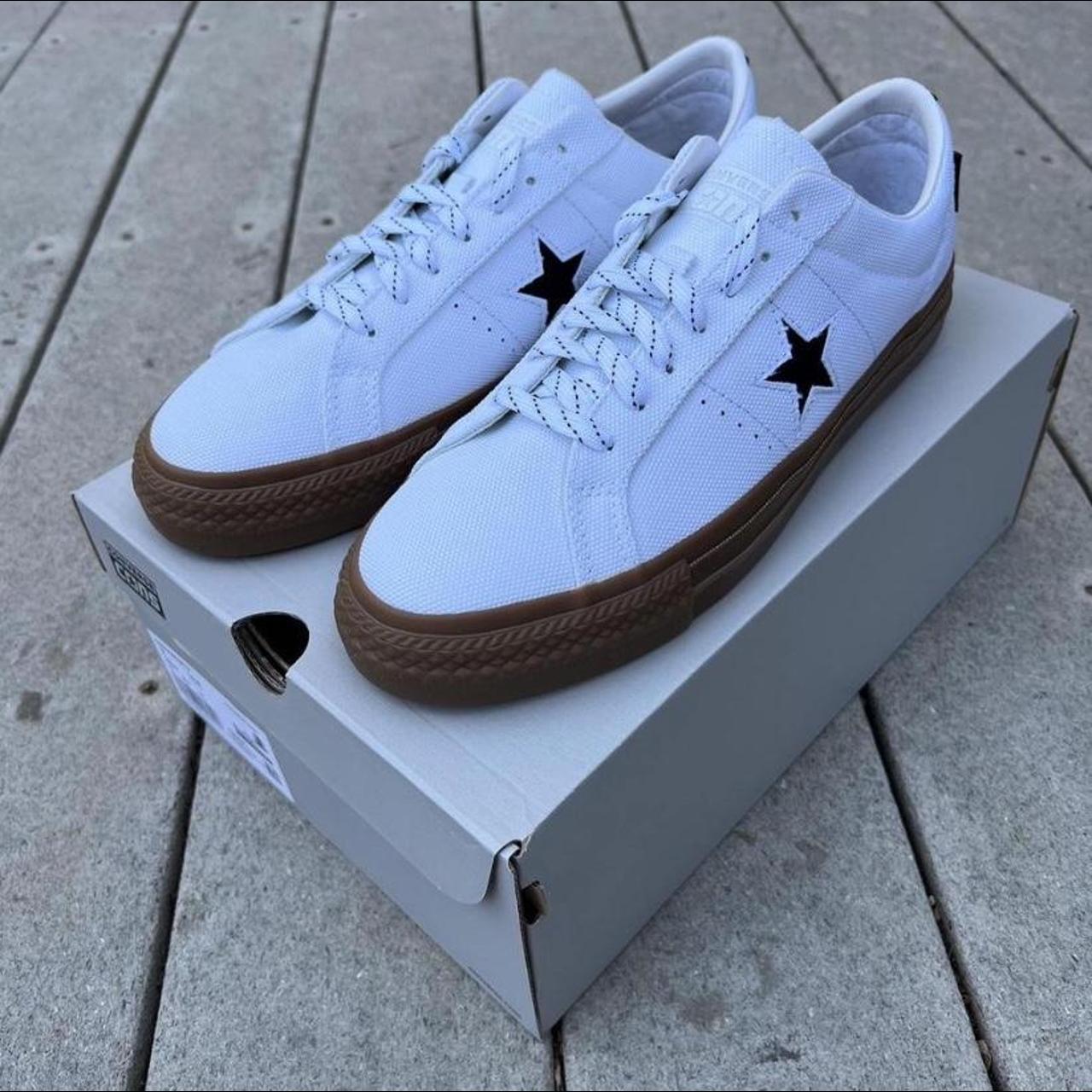 Converse one star mens size 9... - Depop