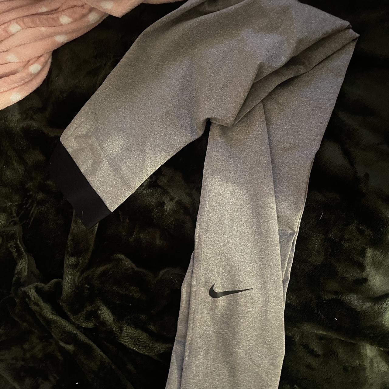 Nike Pro Training cropped leggings in grey | ASOS