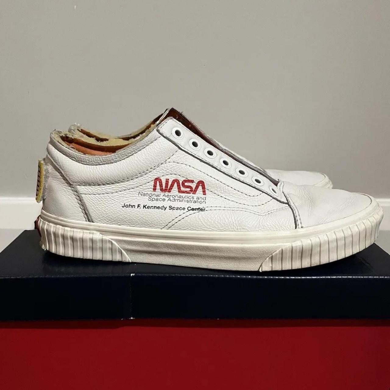 Vans nasa space voyager old hot sale skool white