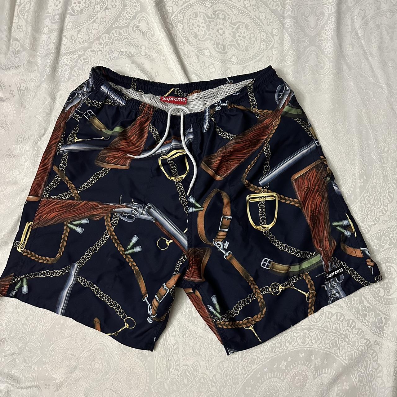 Plaid supreme-shorts - Depop