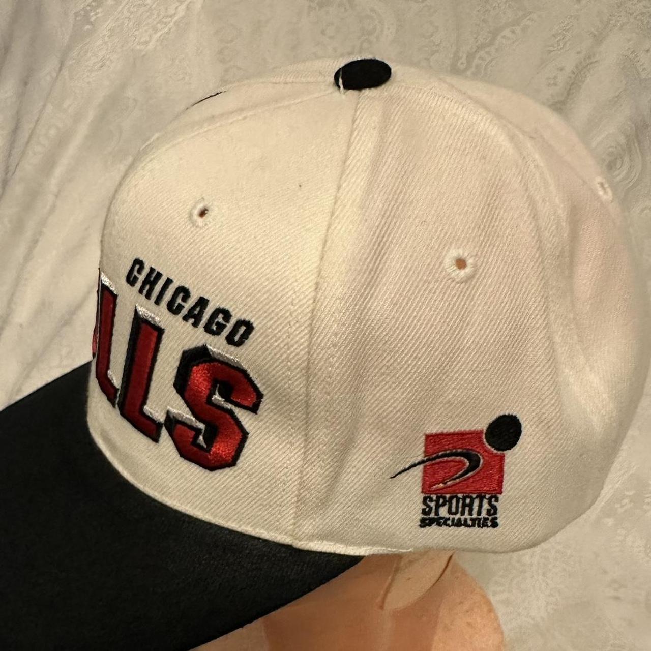 ブルズ 90s VINTAGE CAP SPORTS SPECIALTIES Vintage 90s NBA Chicago Bulls Shadow Hat Sports | Depop