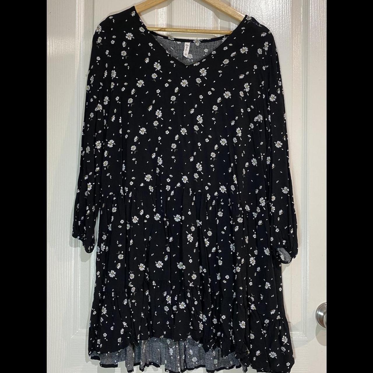 Women's Black and White Dress | Depop