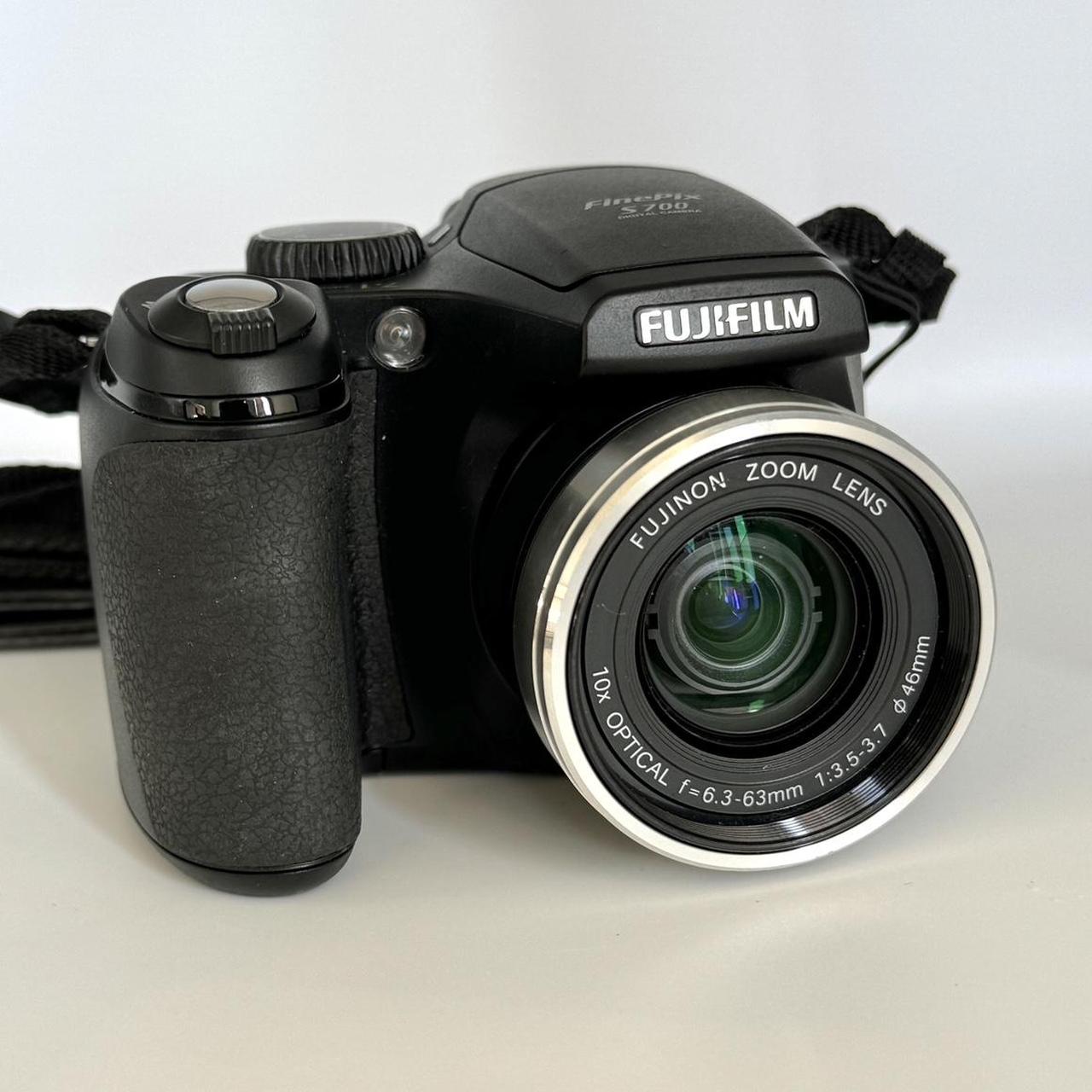 FujiFilm FinePix S700 Digital Camera Unleash your... - Depop