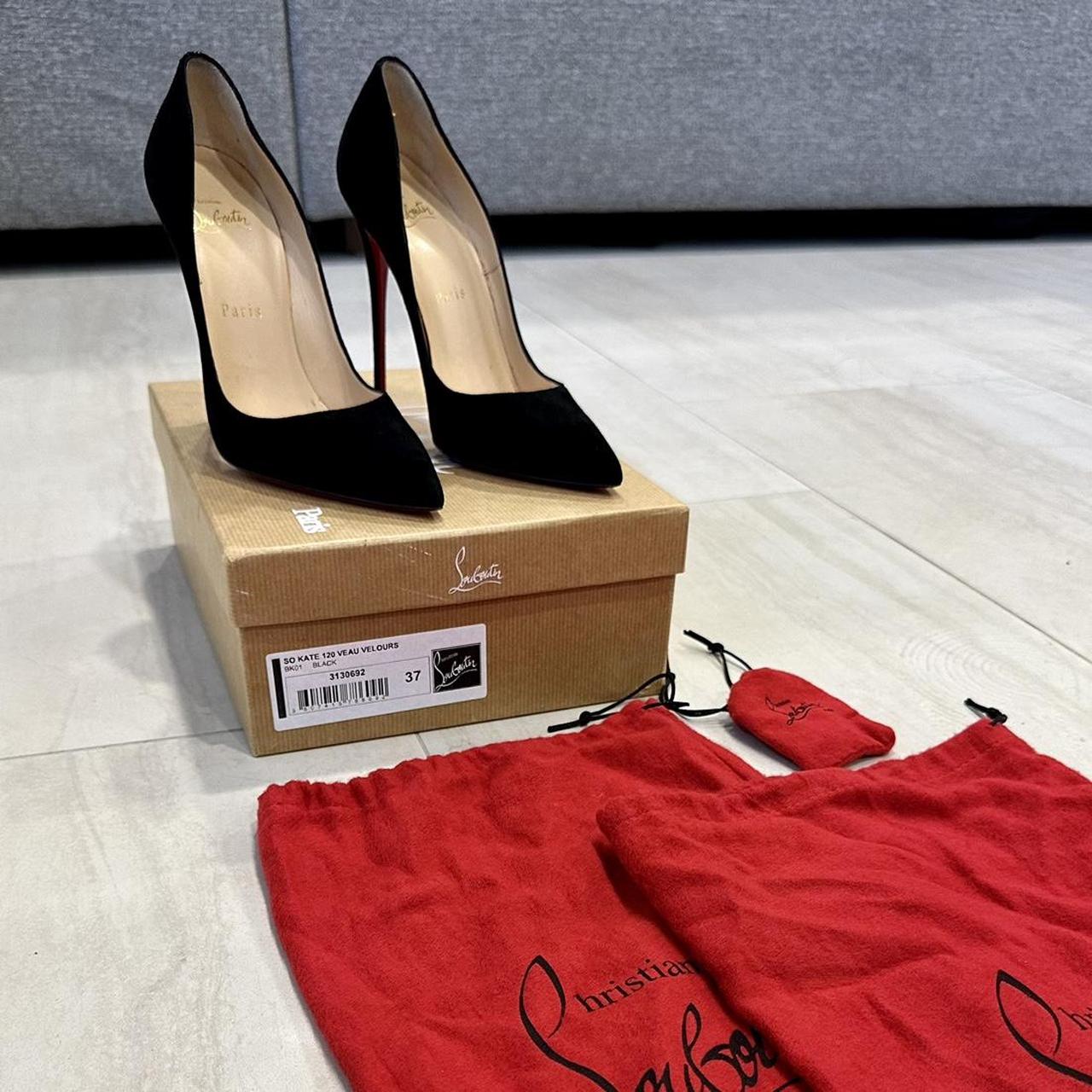 Matte black hot sale louboutin heels