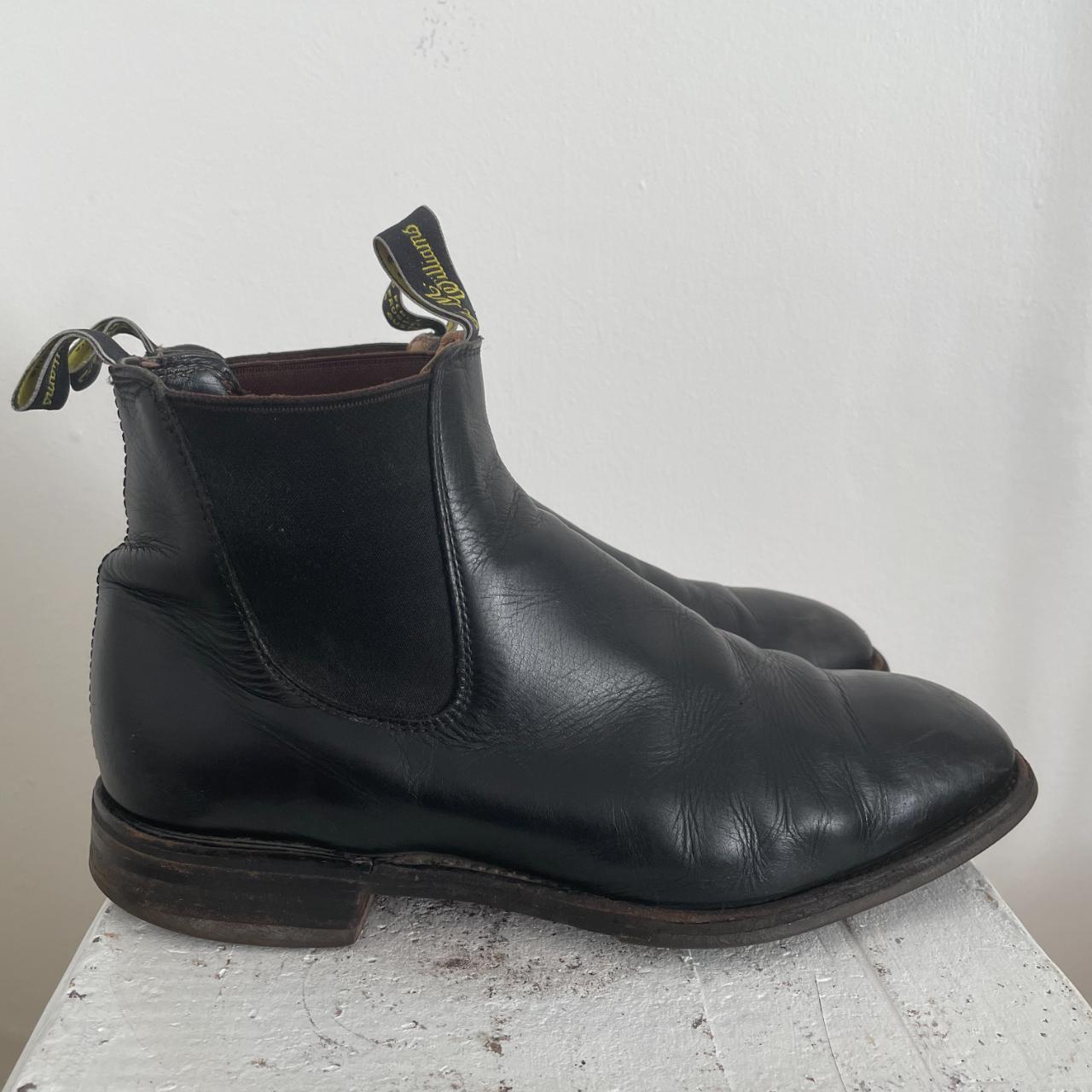 RM Williams Craftsmen Leather Chelsea Boot Black... Depop