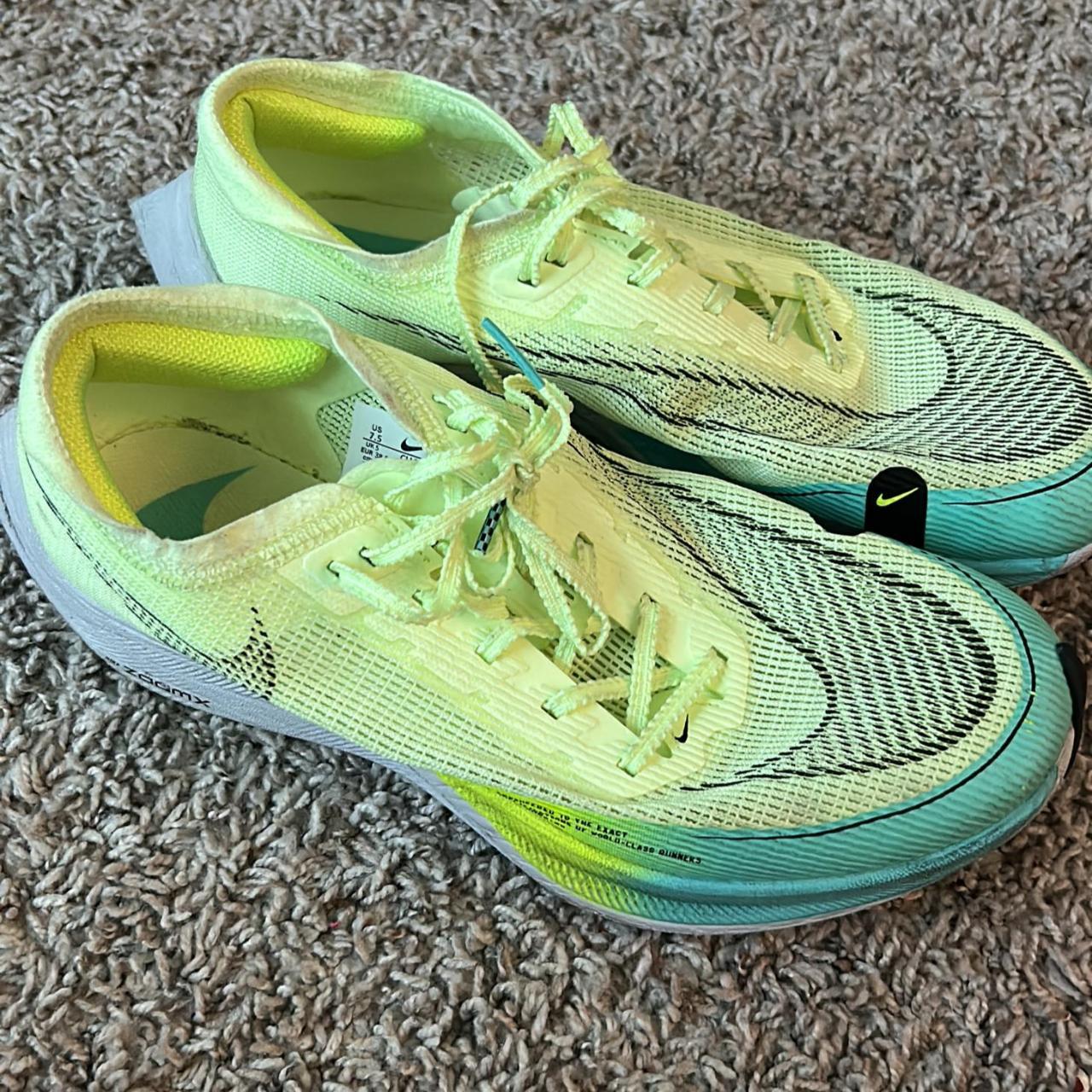 Nike zoomx vaporfly 2025 next size 7.5