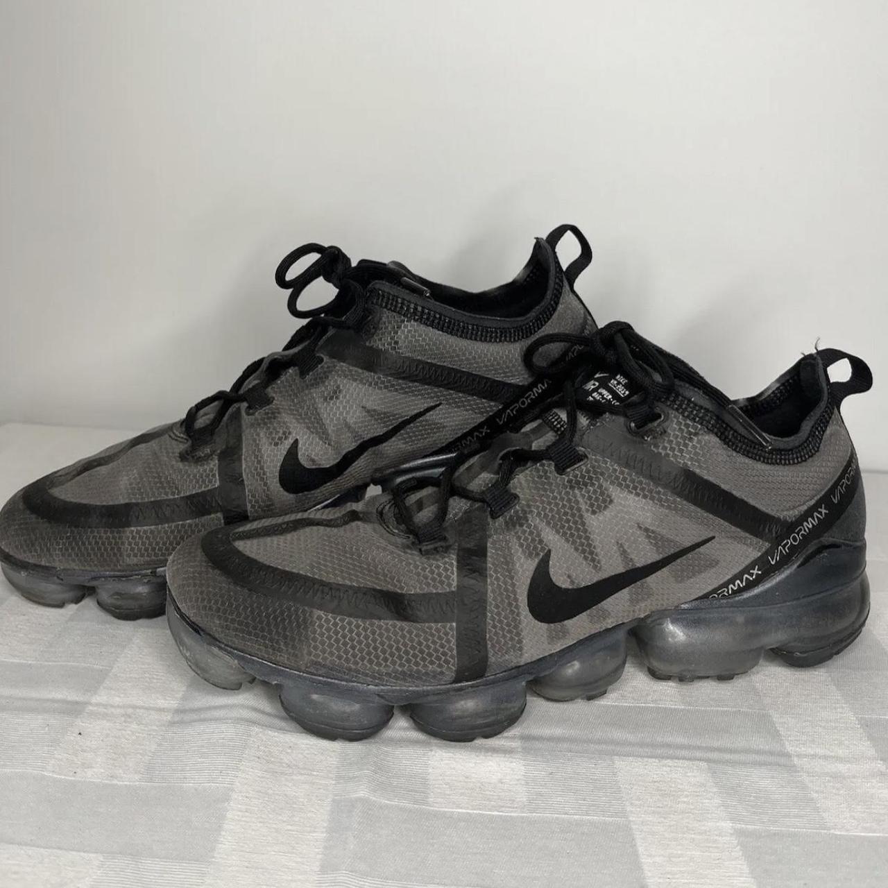 triple black nike air vapormax
