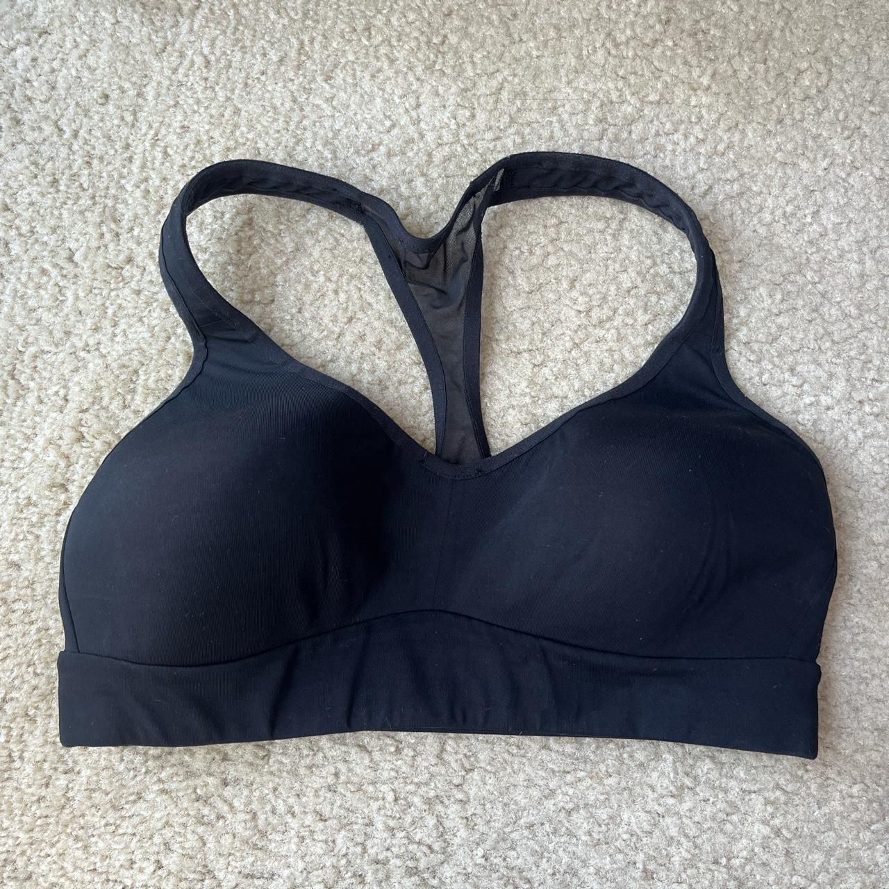 Lululemon sports bra with built in padding. Padding - Depop