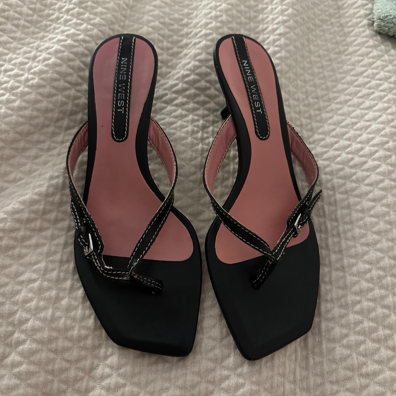 cute y2k pink and black beachy heels - Depop