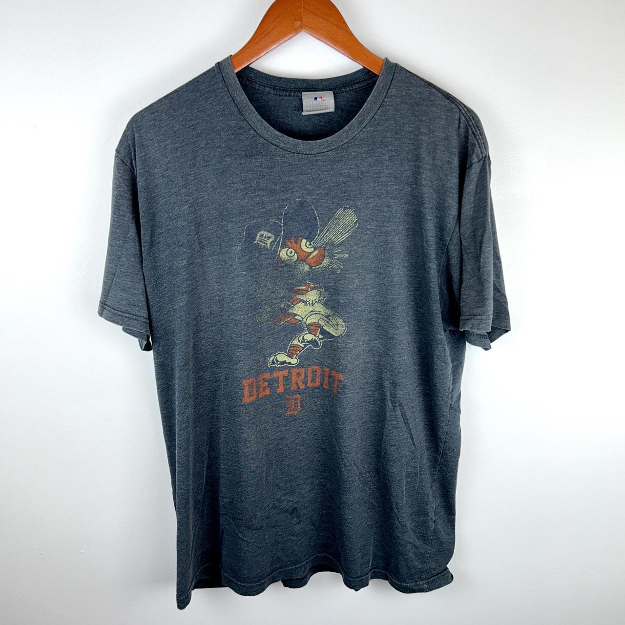 VINTAGE DETROIT TIGERS TEE sizing is faded off on - Depop