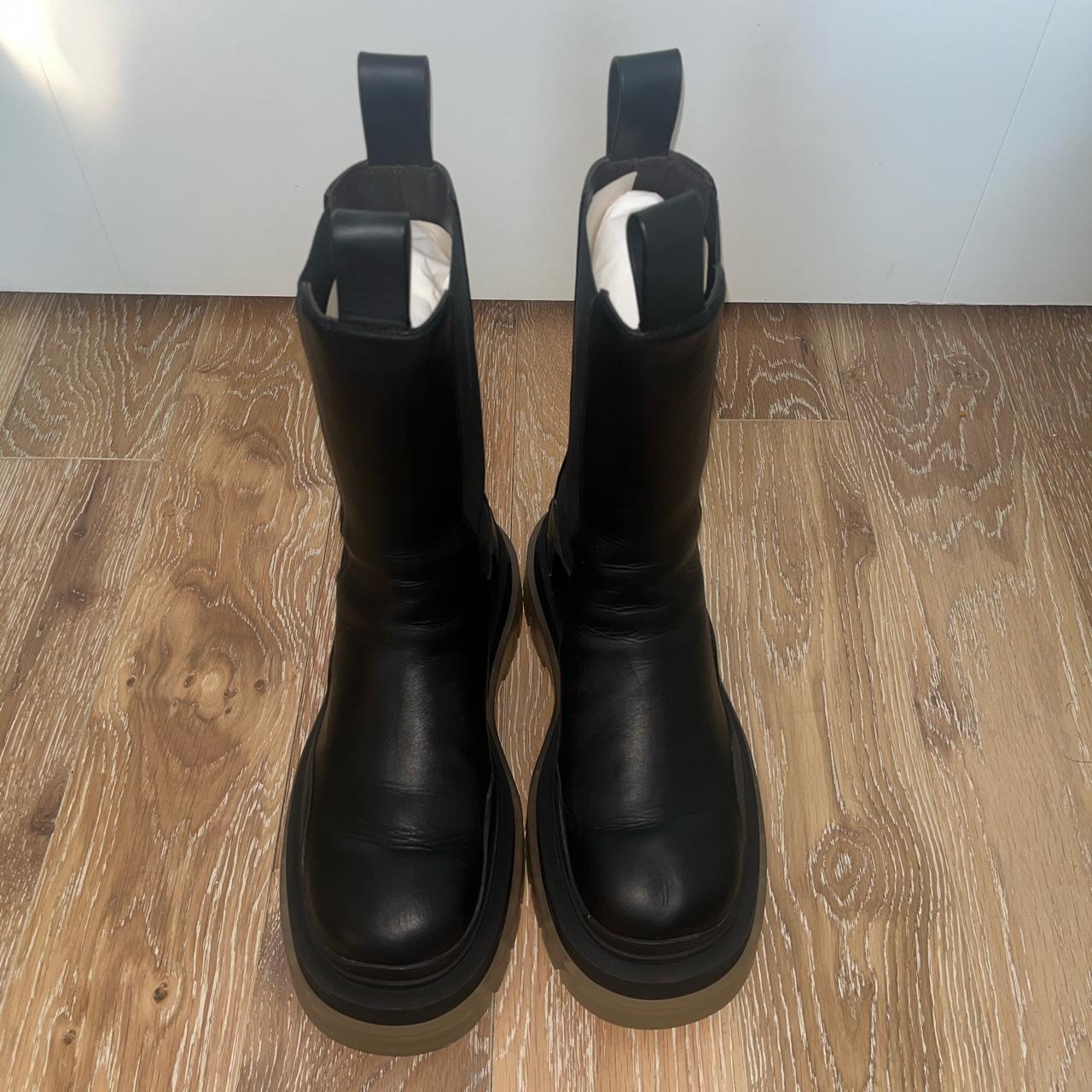 Bottega Veneta Women's Black Boots | Depop