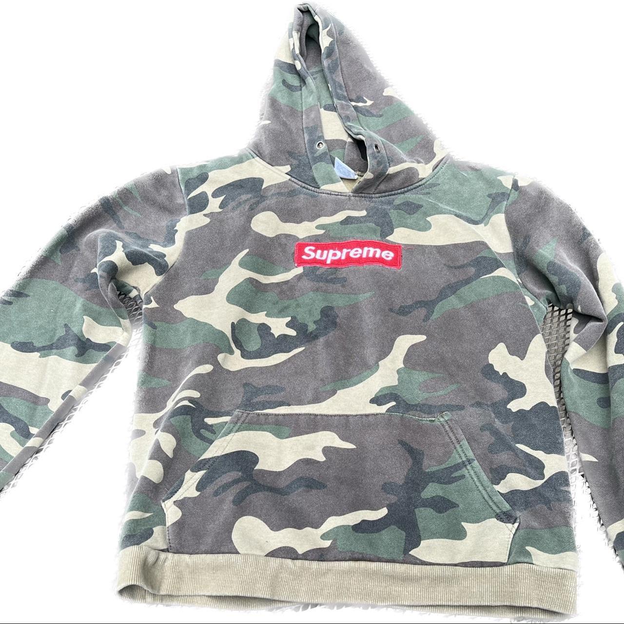 Camo supreme hoodie size small and taking offers - Depop