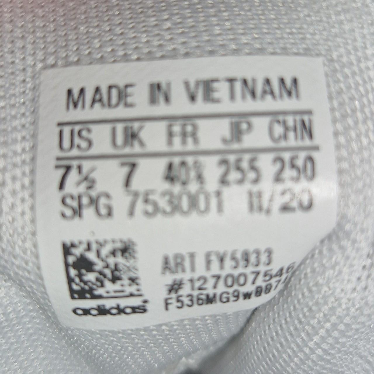 Adidas Courphase in White Cream UK7 Depop