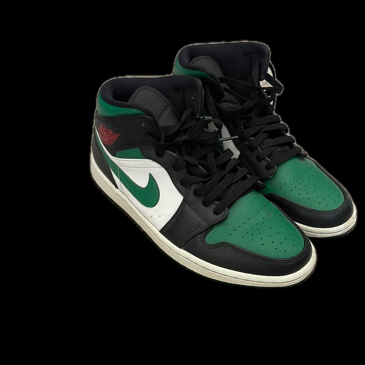 pine green jordan 1 mids