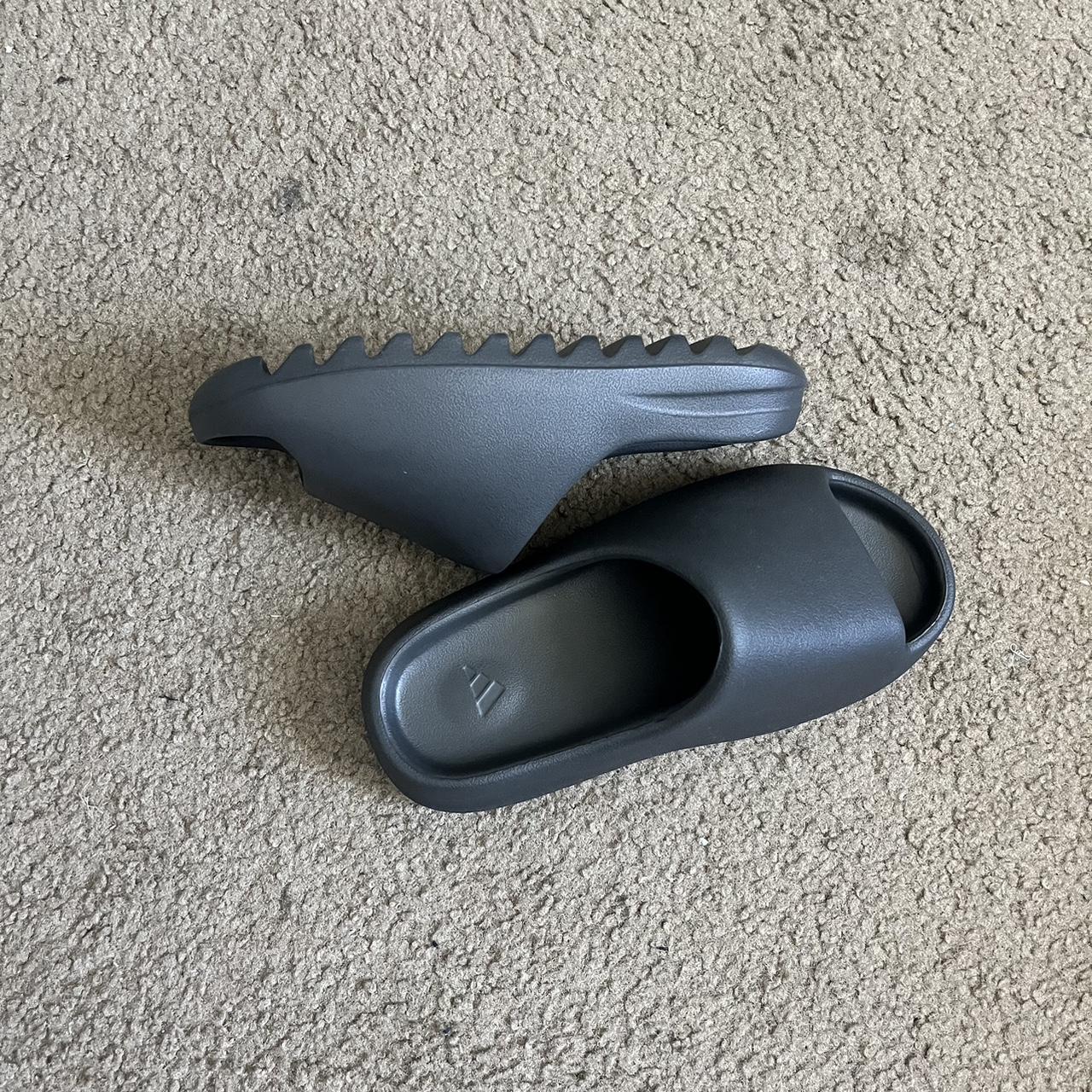 yezzy slide adidas