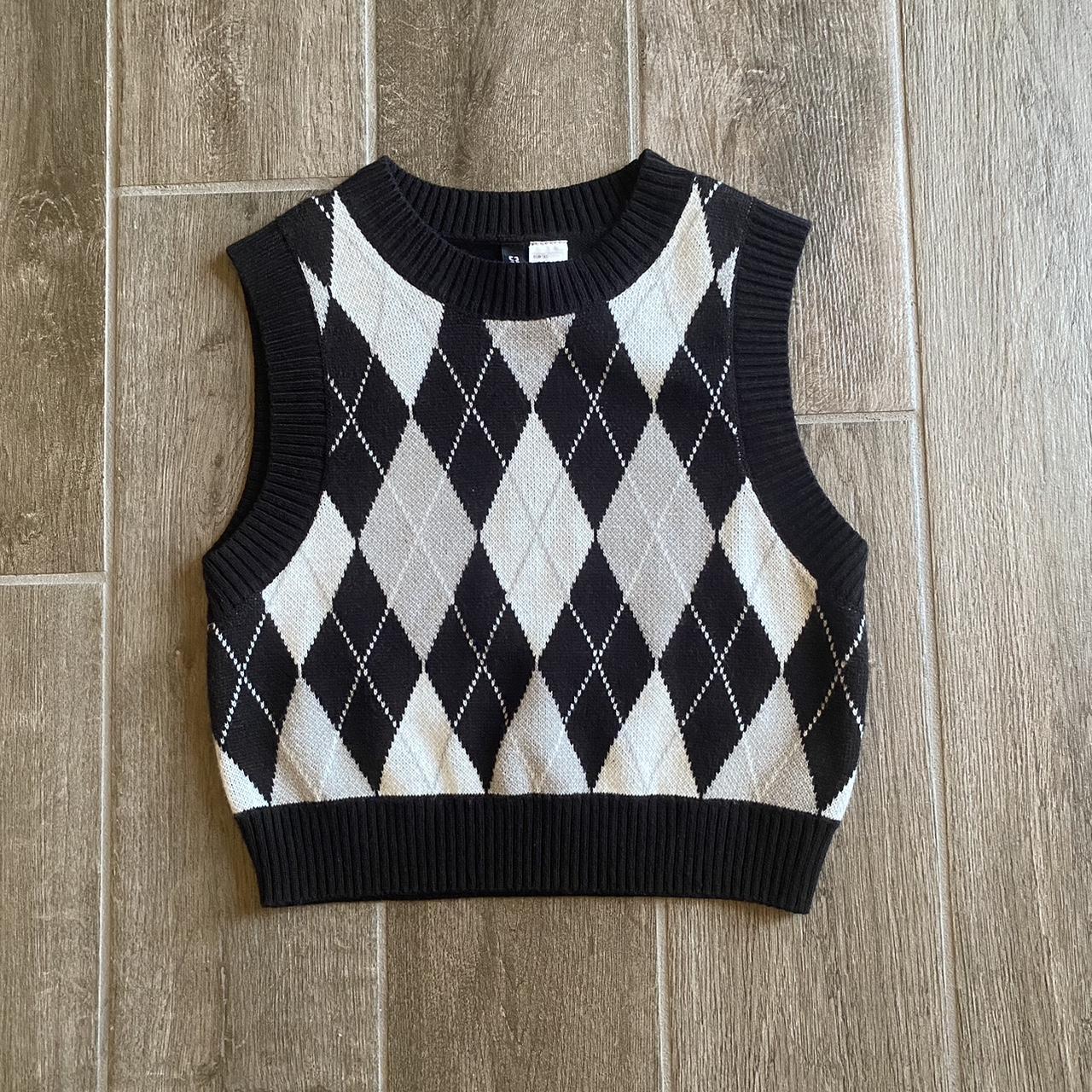 h&m sweater vest size extra small Depop