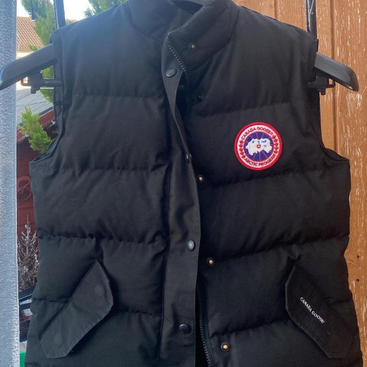 Woman’s Canada goose body warmer, really good... Depop