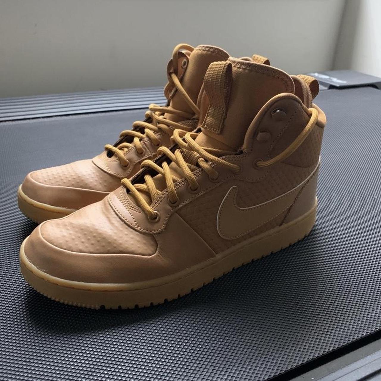 tenis nike court borough mid winter