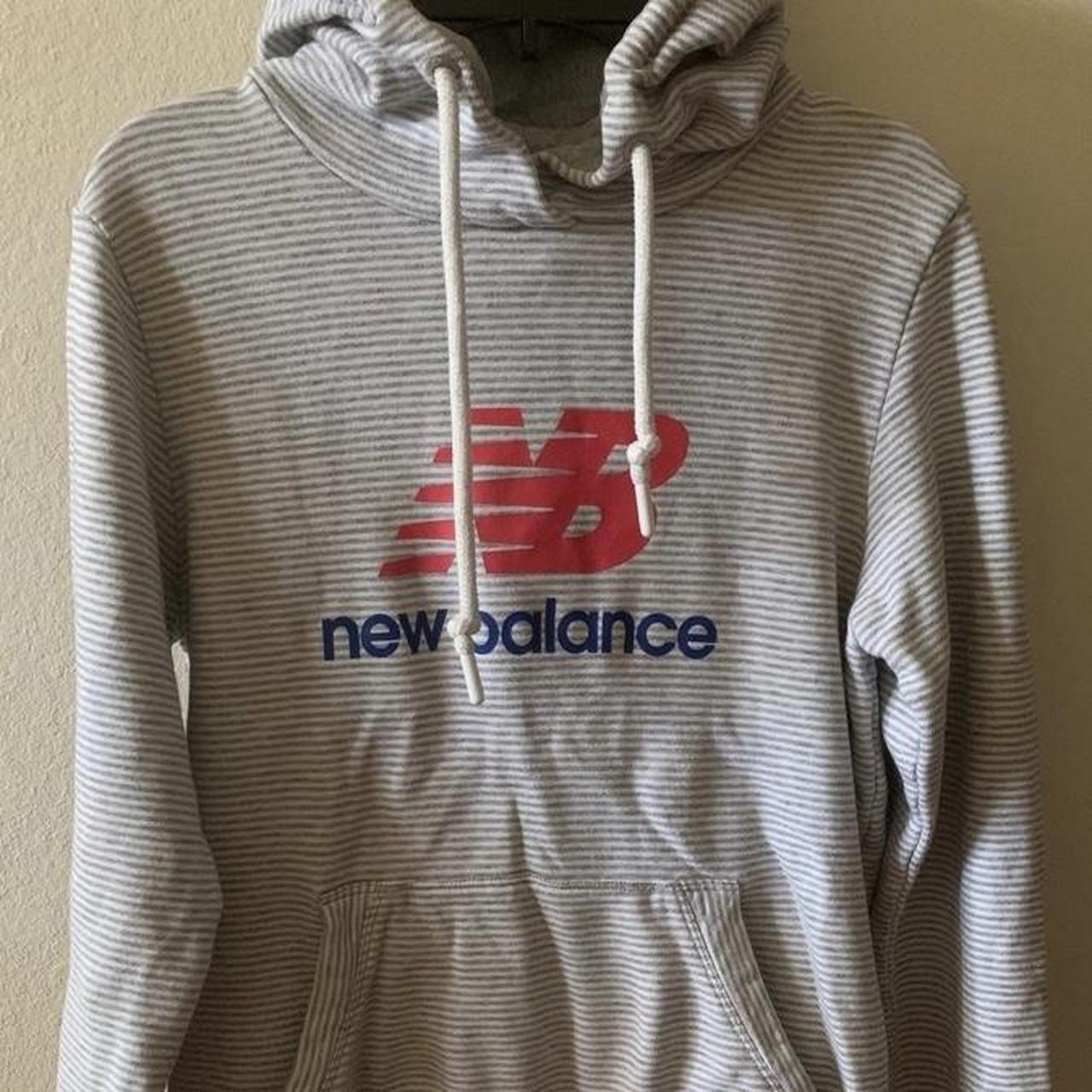 Harga hoodie hotsell new balance original