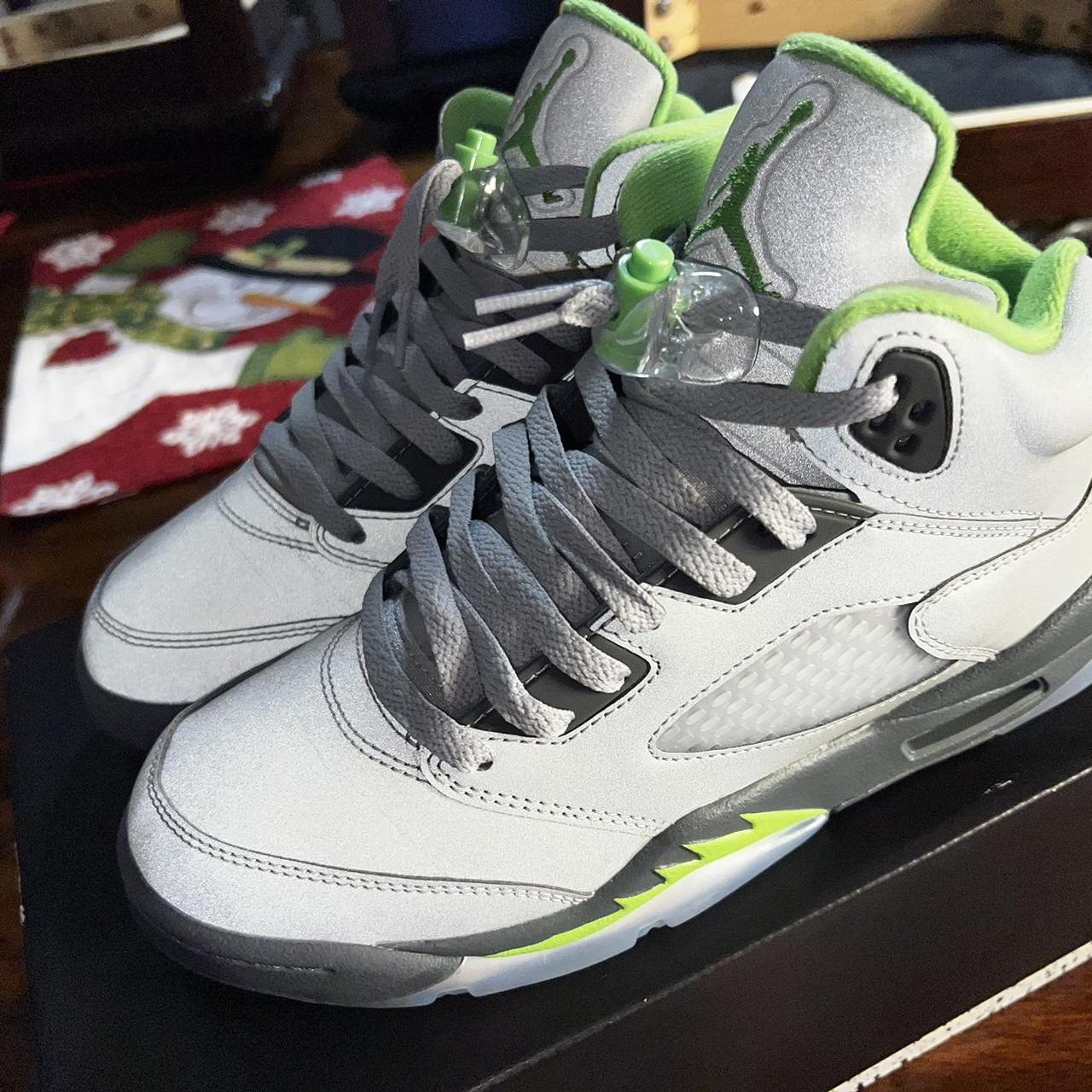 Size 7Y- good Jordan 5 Retro Green Bean