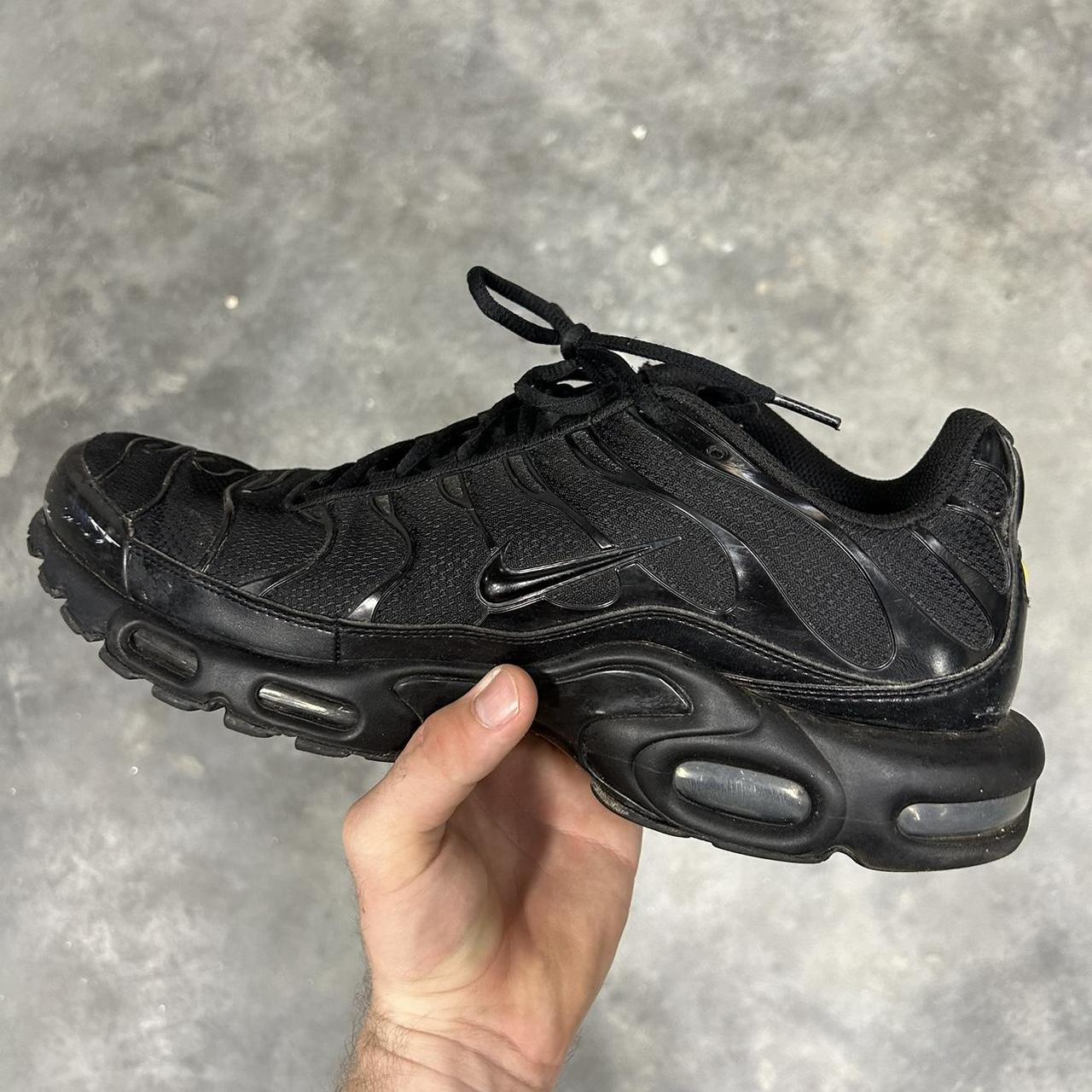 tn air max plus 3 black