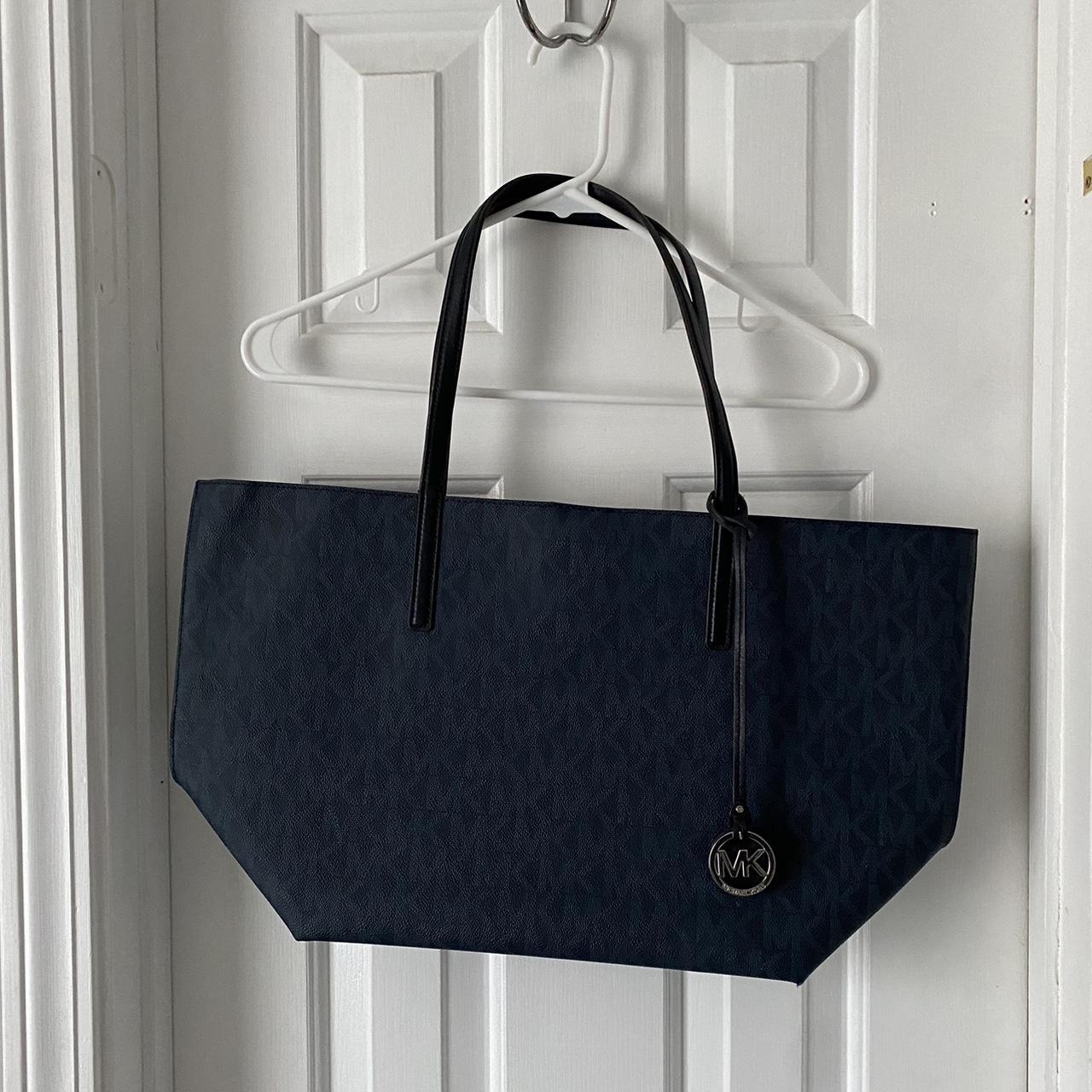 Michael kors navy blue on sale tote