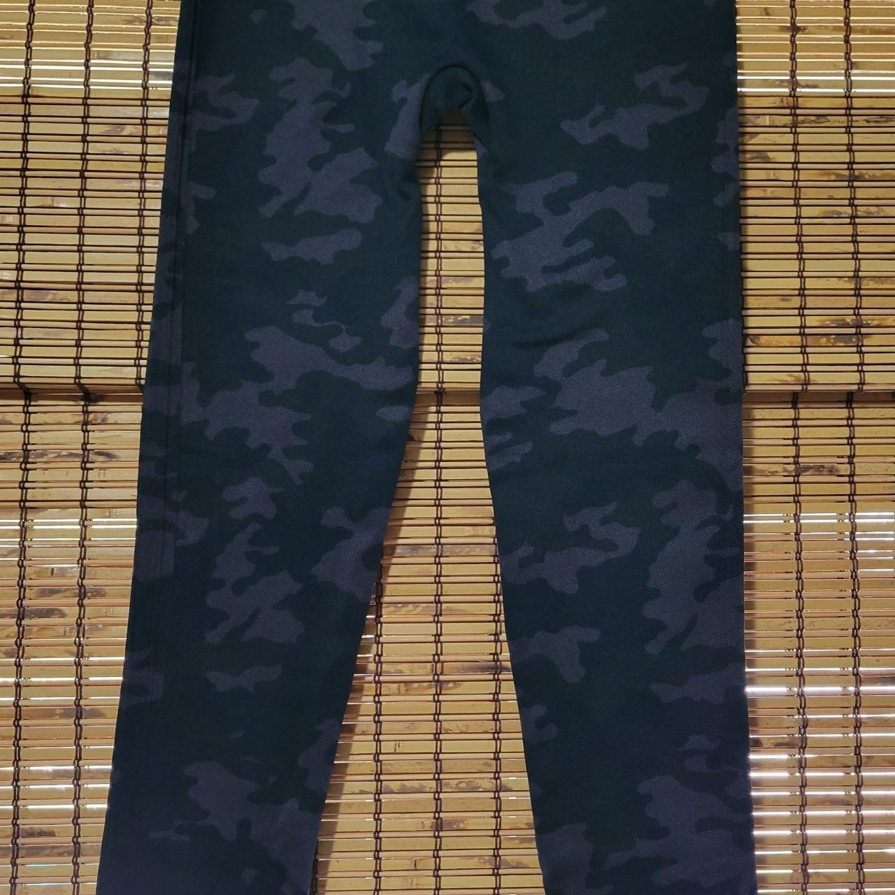 Gray and blue camo spanx leggings size xs - Depop