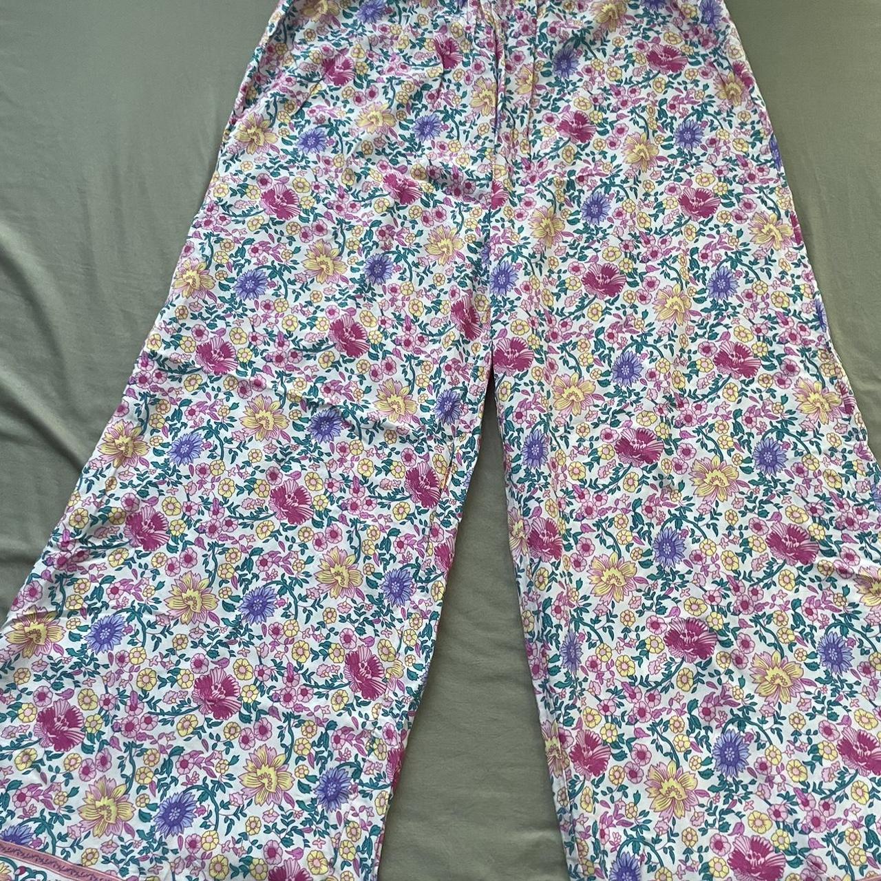 comfortable grandma flowy pajama pants - Depop