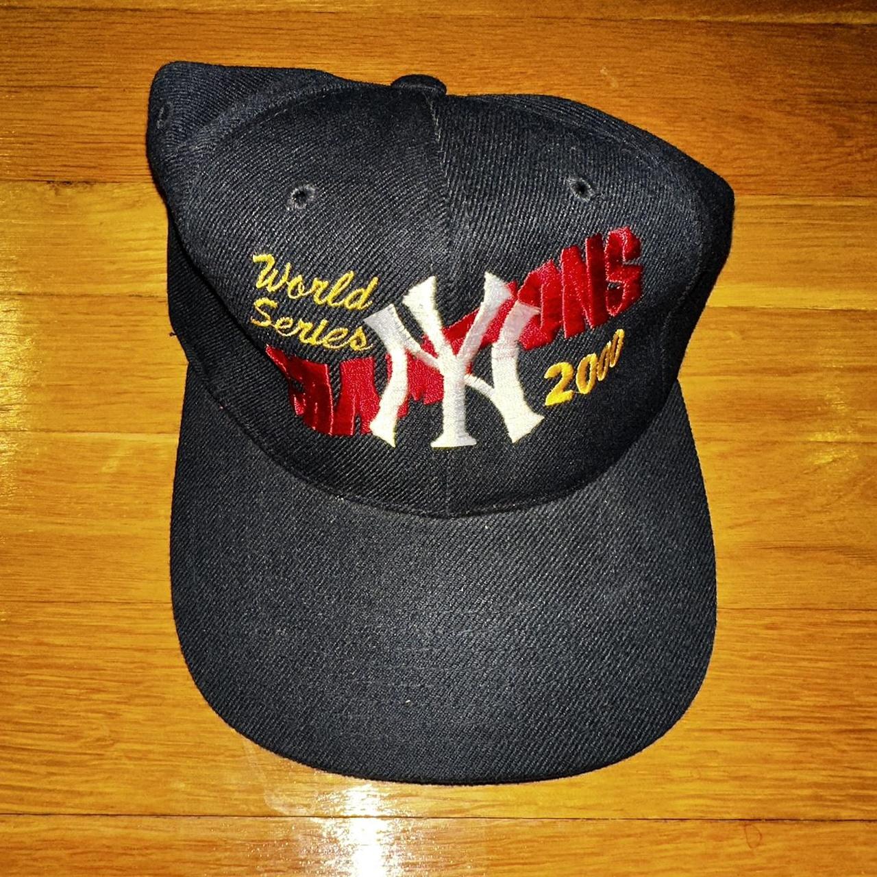  New Era Mens New York Yankees World Series 2000