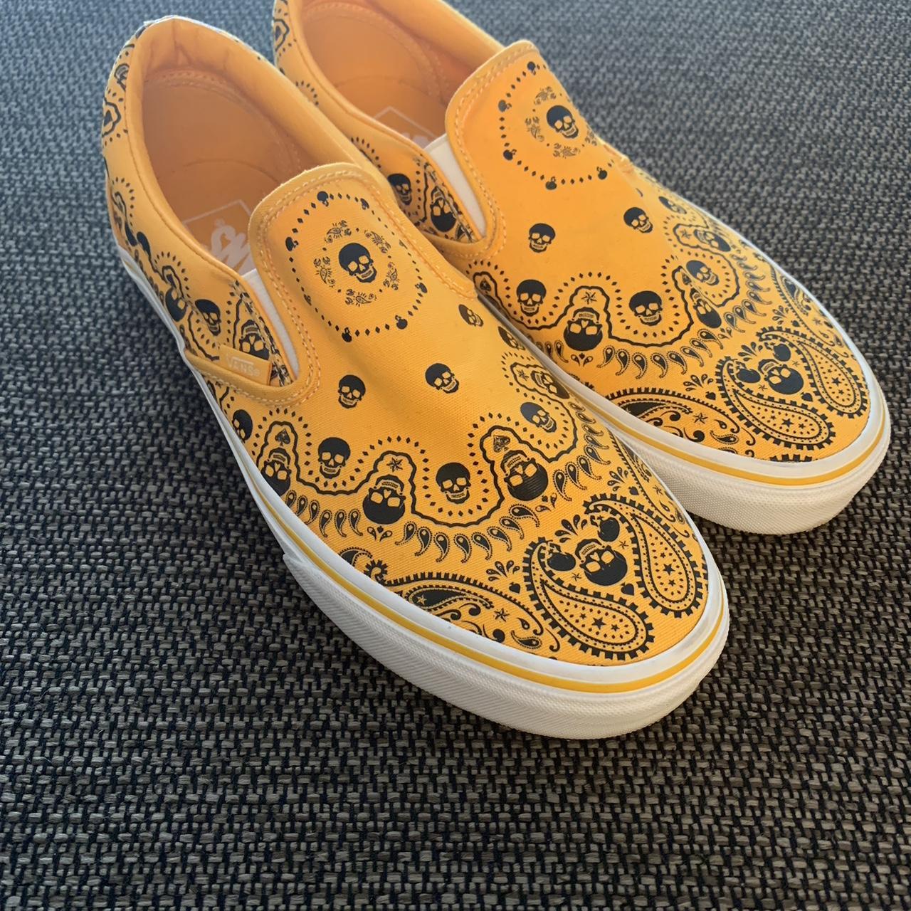 Bandana vans slip on hotsell