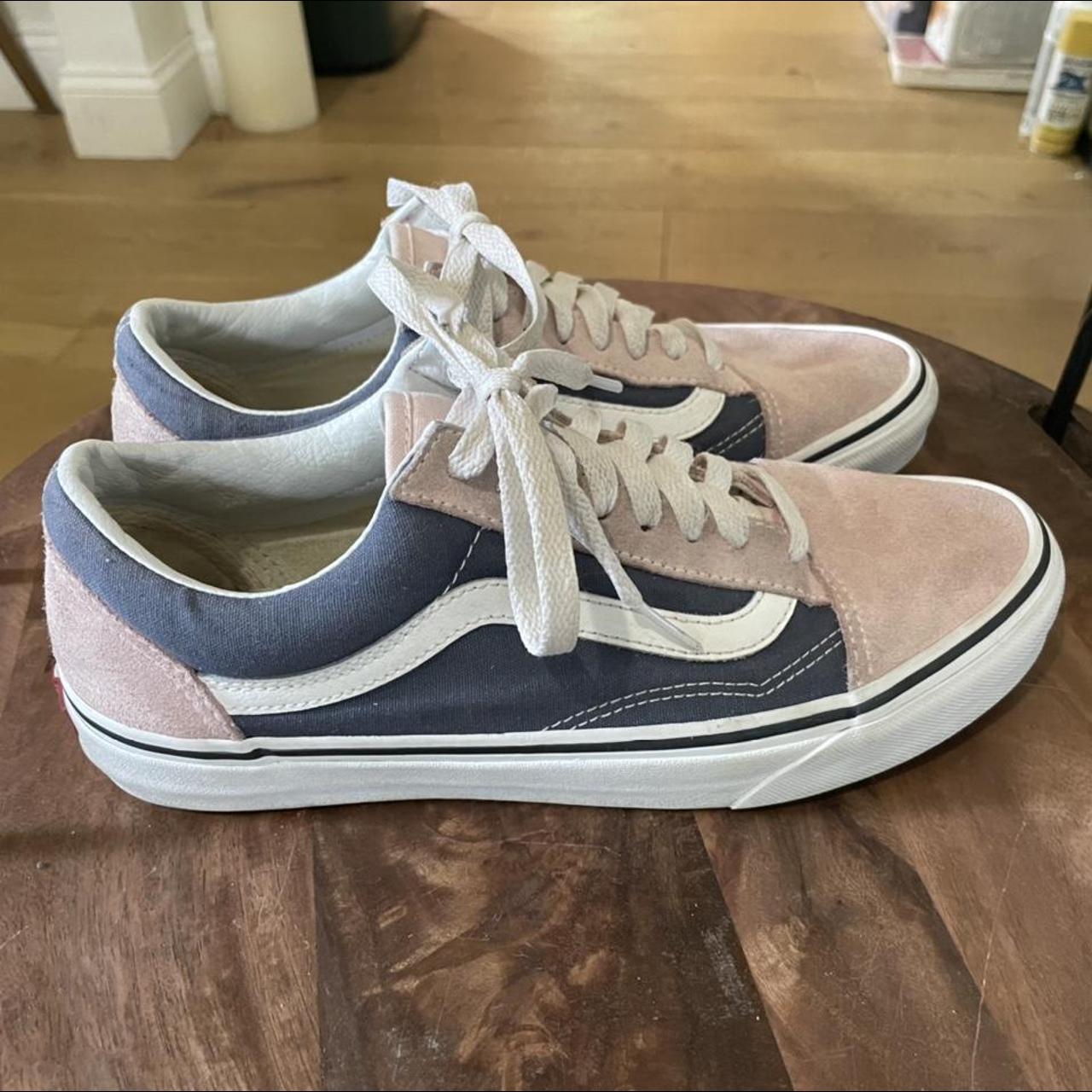 Vans old skool hot sale blue and pink