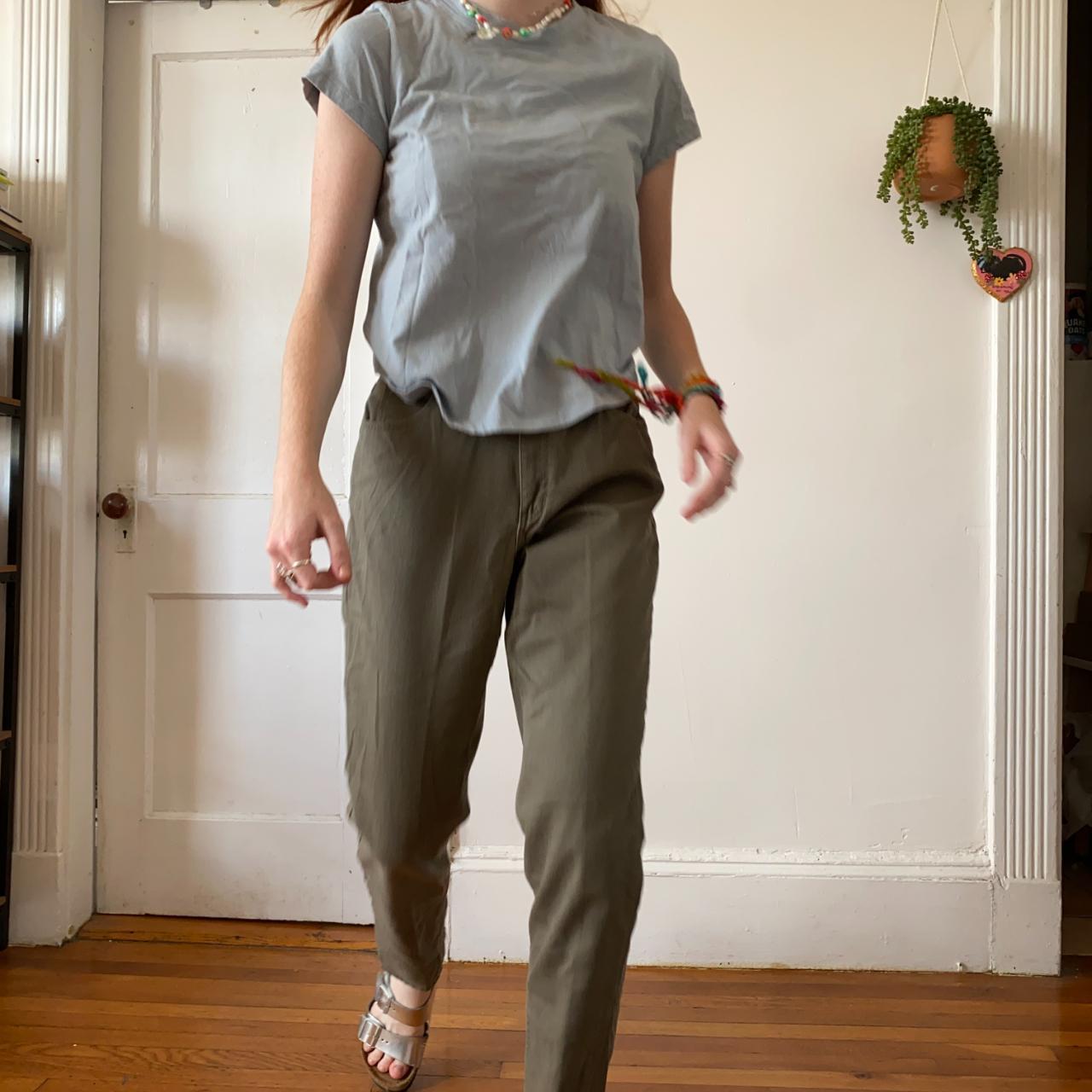 Liz Claiborne Women's Khaki Trousers (3)