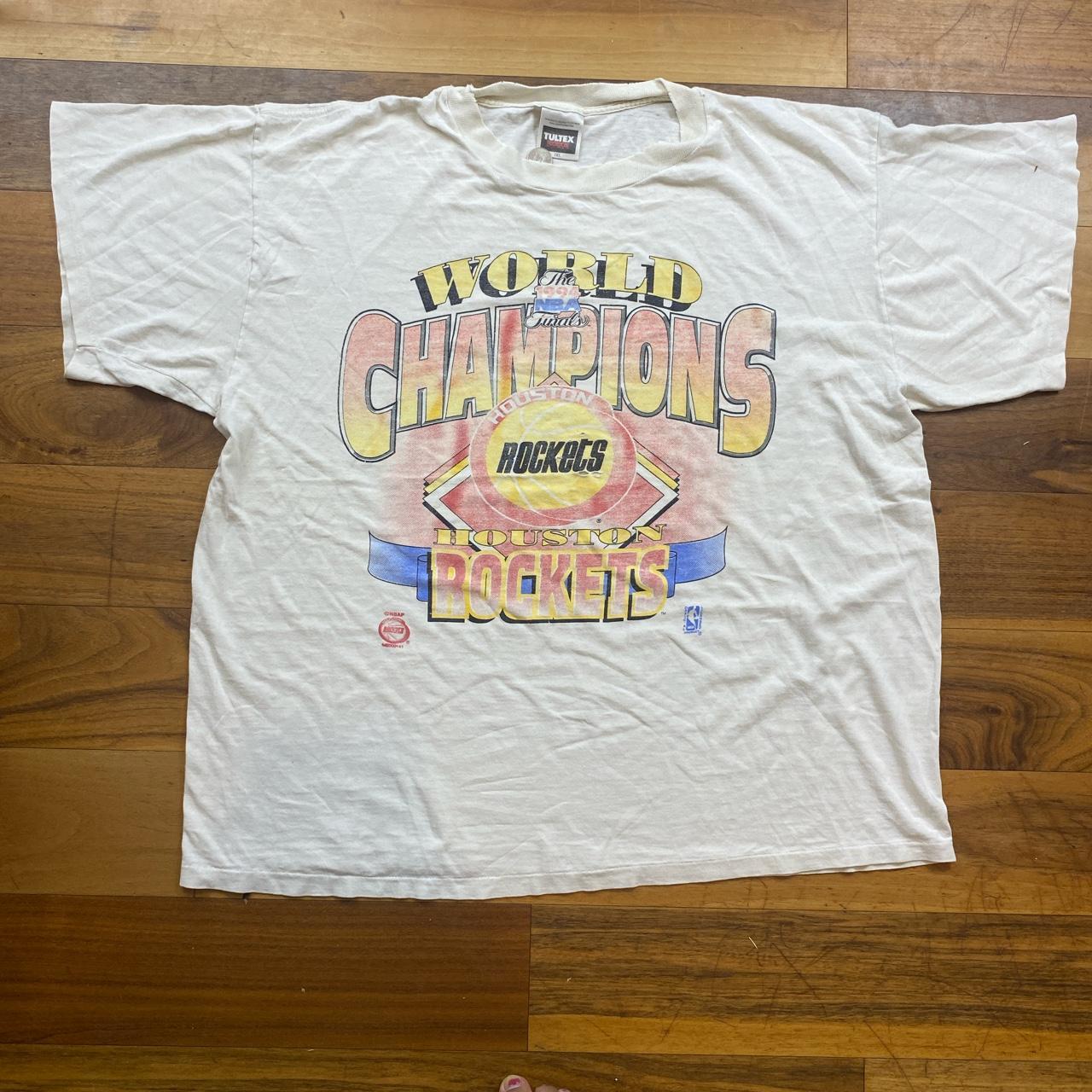 Vintage 1995 NBA world champions Houston Rockets single stitch T-shirt.