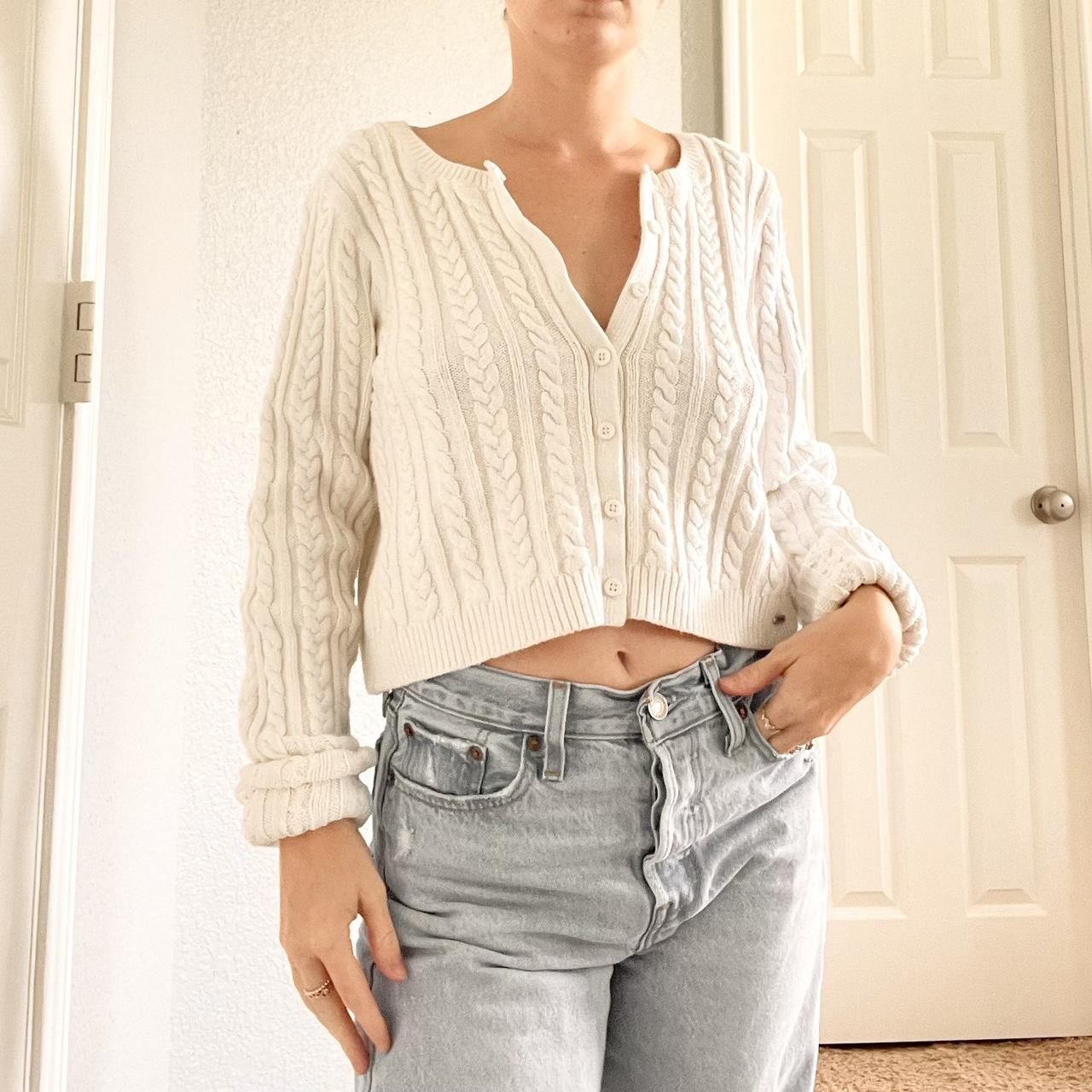 Hollister cropped cardigan best sale