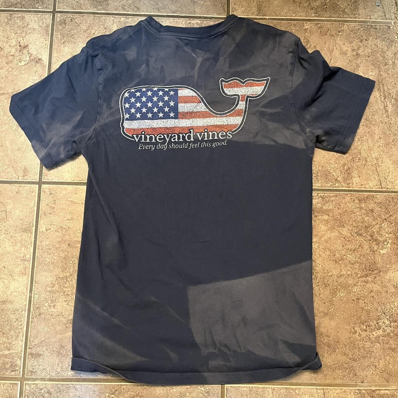 Vineyard Vines Men's Tshirt Depop