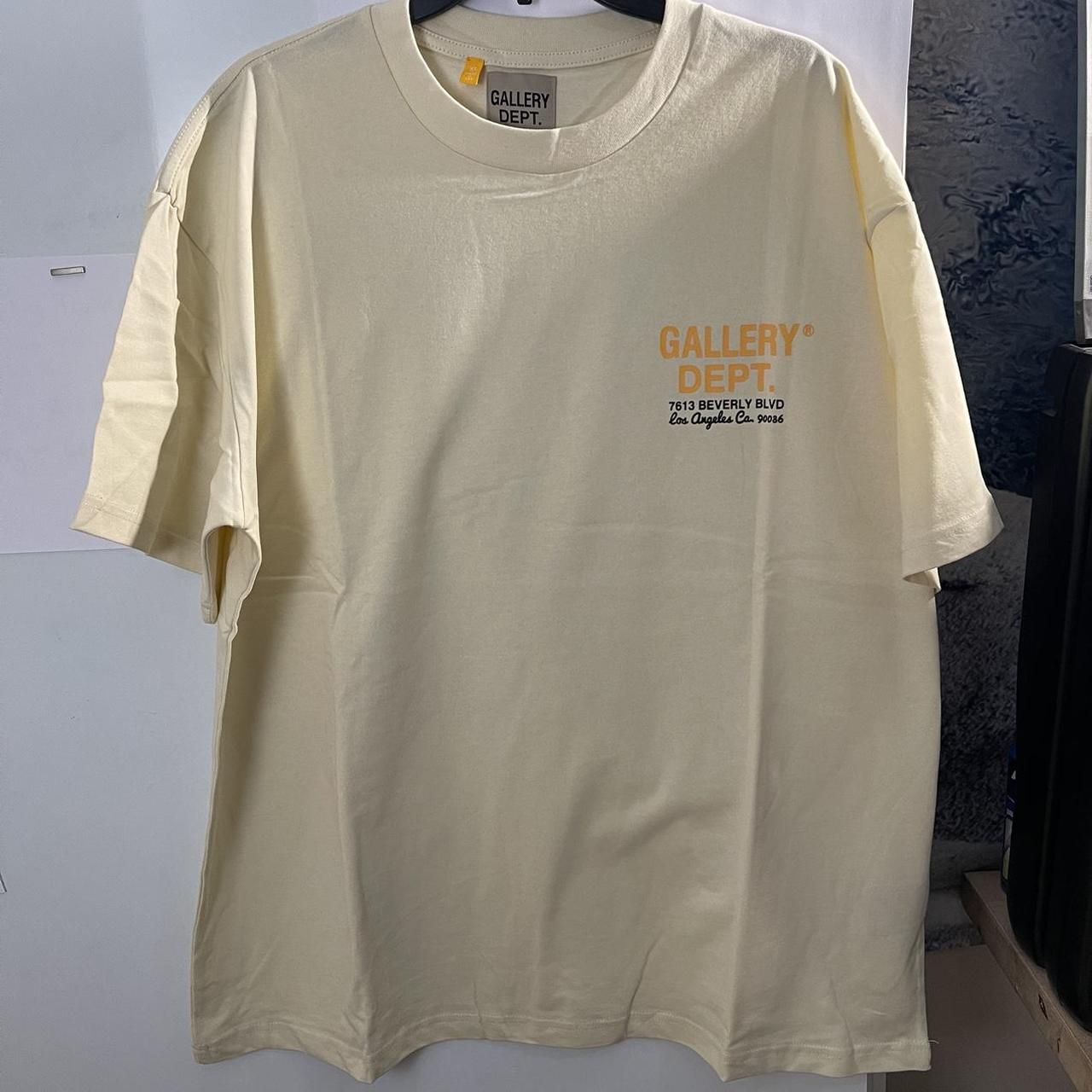 Gallery DEPT Classic Porsche Drive Thru Tee Size... - Depop