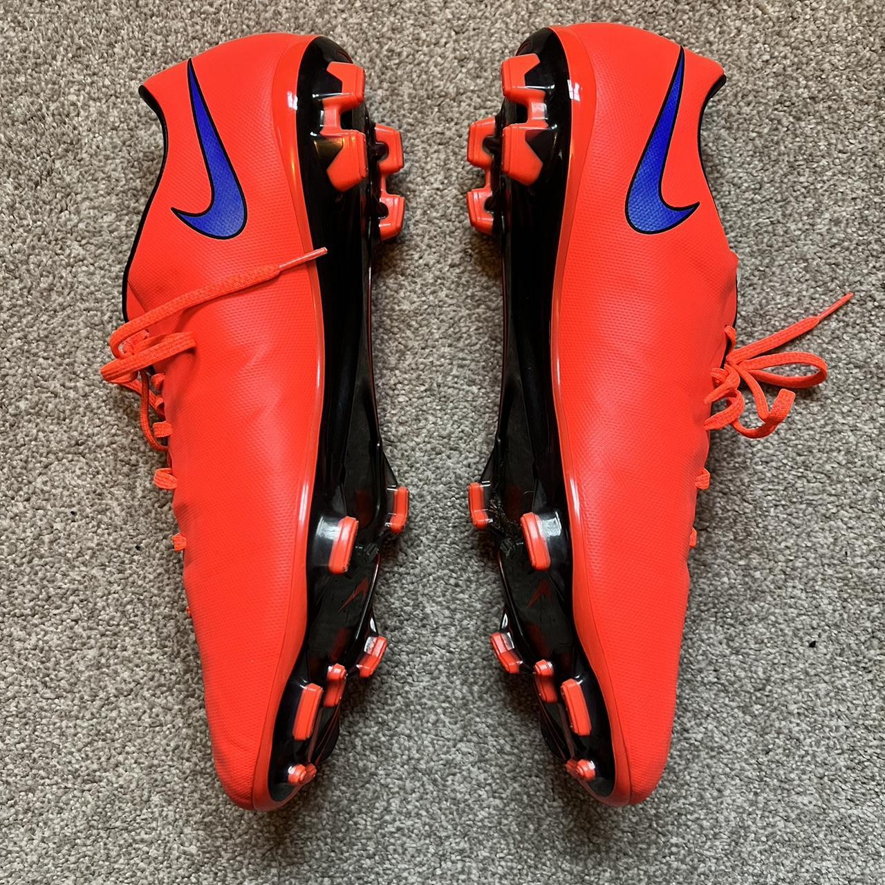 Red and blue sales mercurials