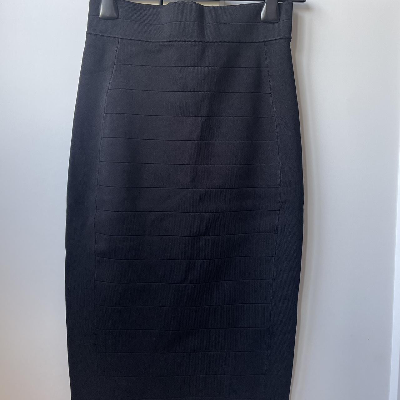 Karen Millen Women's Black Skirt Depop