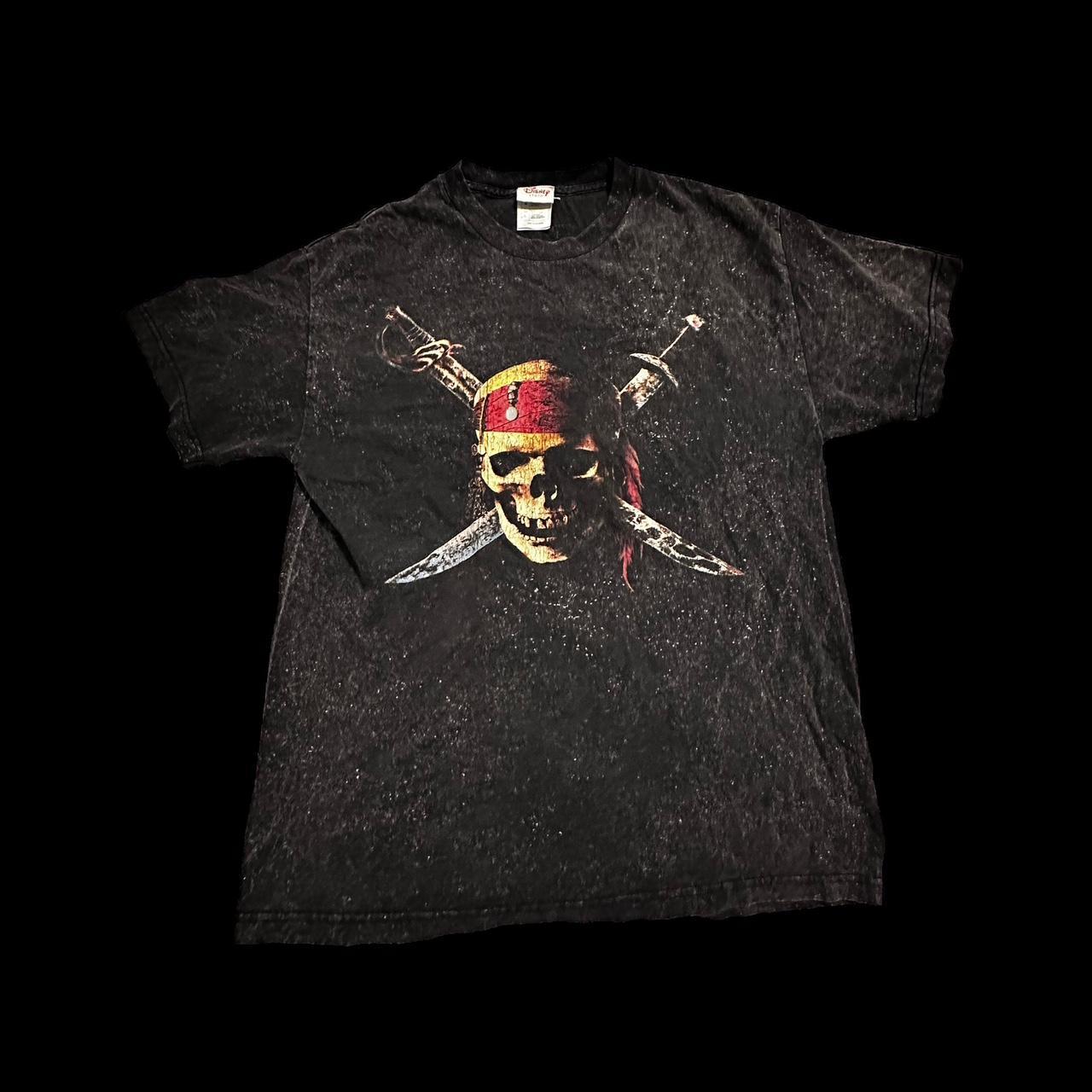 Pirates of The Caribbean: Curse of The Black Pearl Men's Black and White Skull Logo T-Shirt Black